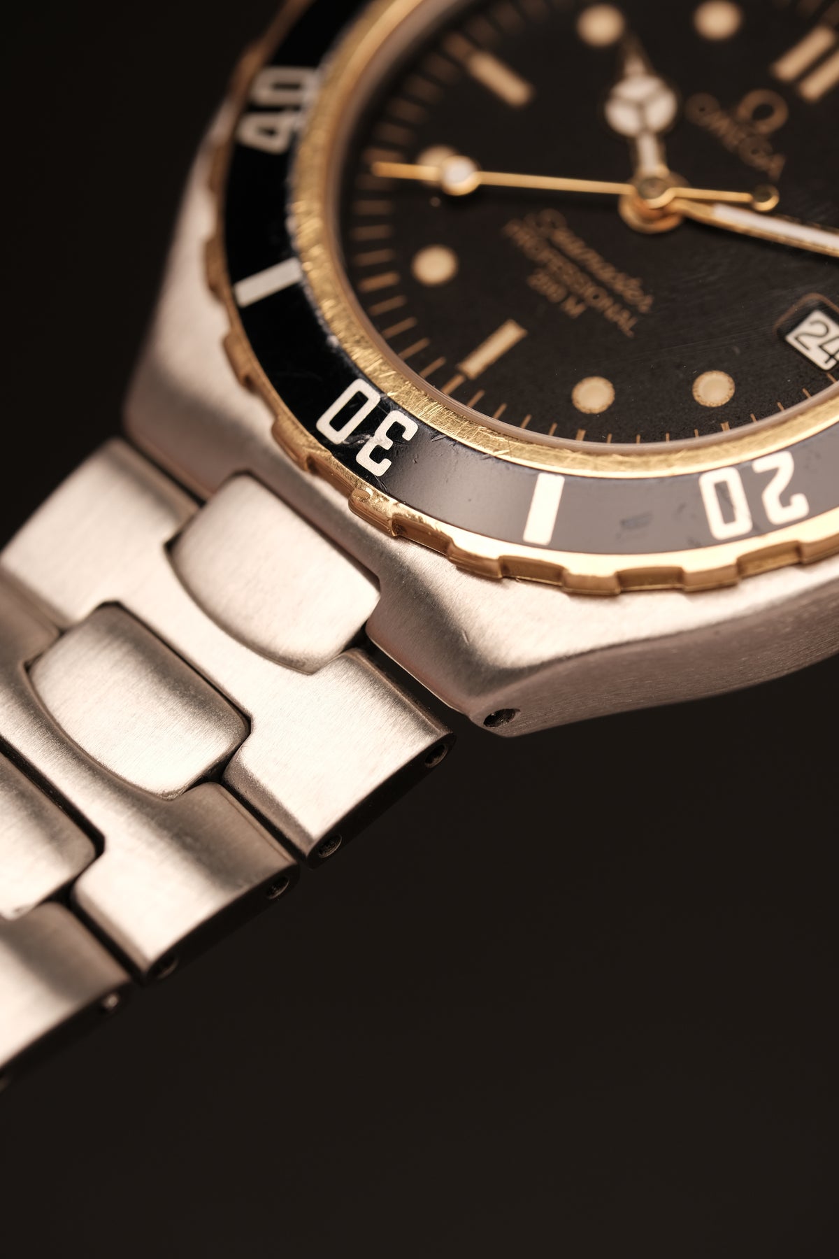 1991 Divers Omega Seamaster Two tone Professional 200m Quartz Vintage Pre Bond 36mm