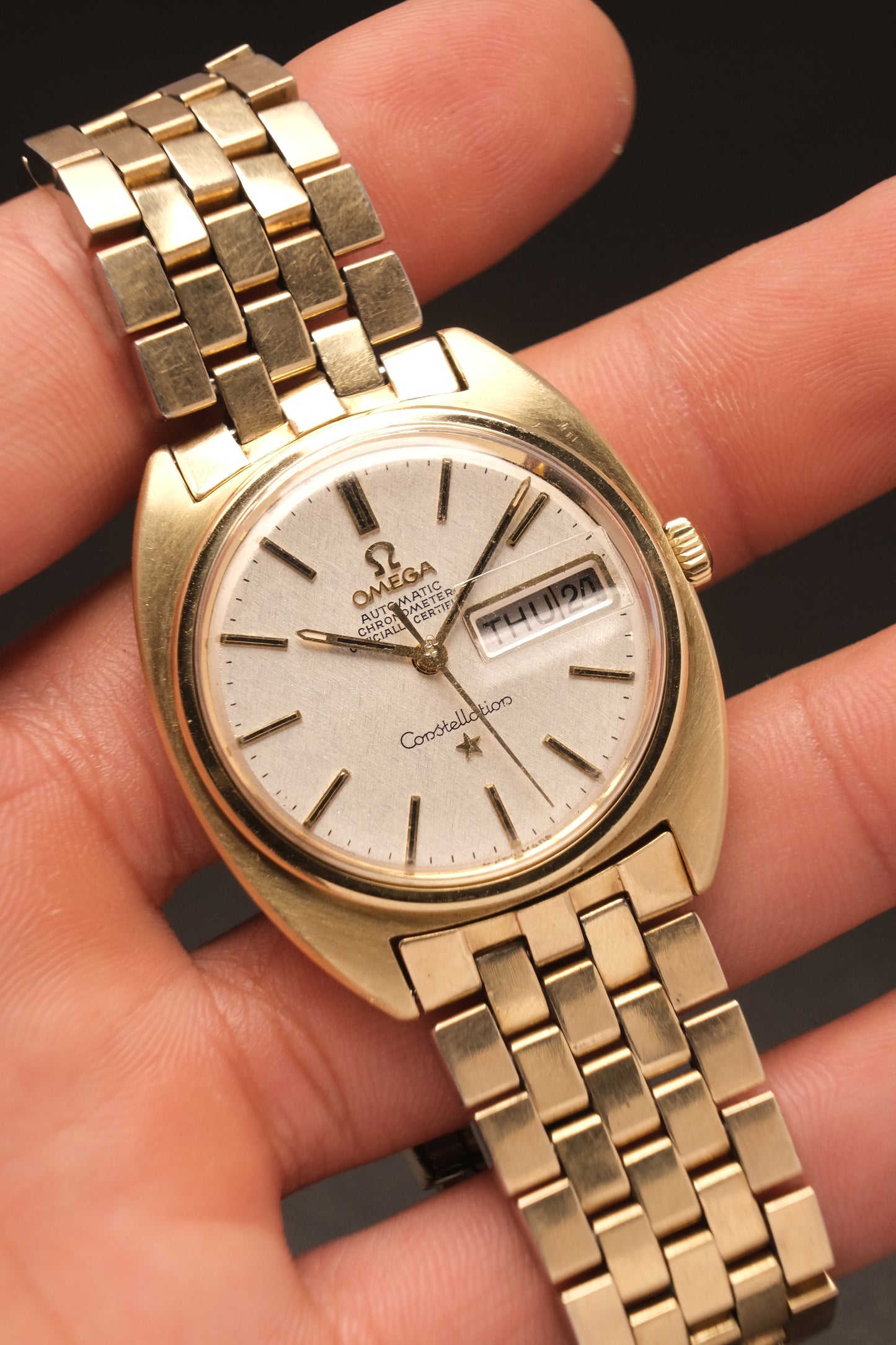 OMEGA Constellation C-shape Day-date Chronometer Linen White Dial  - 168.029