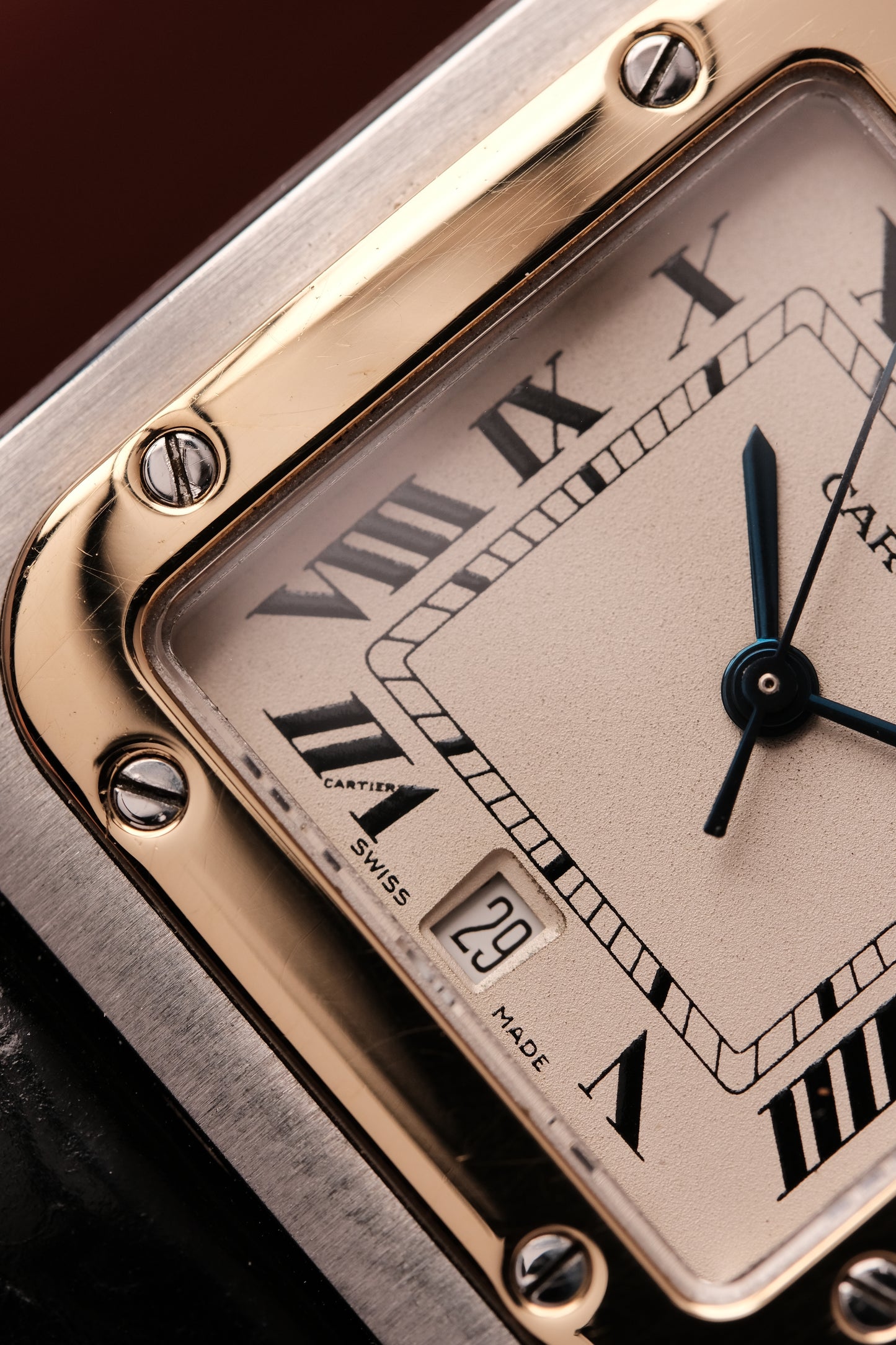 Cartier Santos Galbée Ref. 187901 29x41mm Soft Curved Case