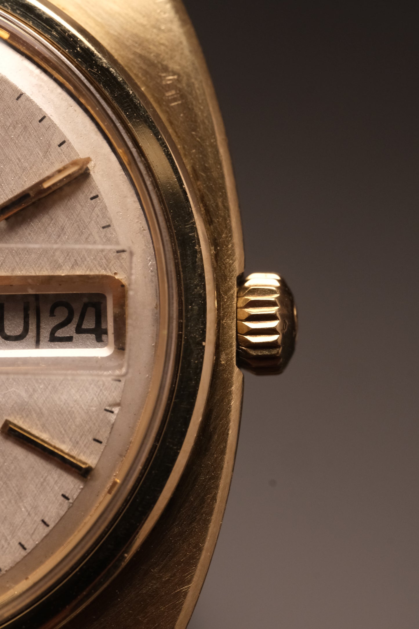 OMEGA Constellation C-shape Day-date Chronometer Linen White Dial  - 168.029