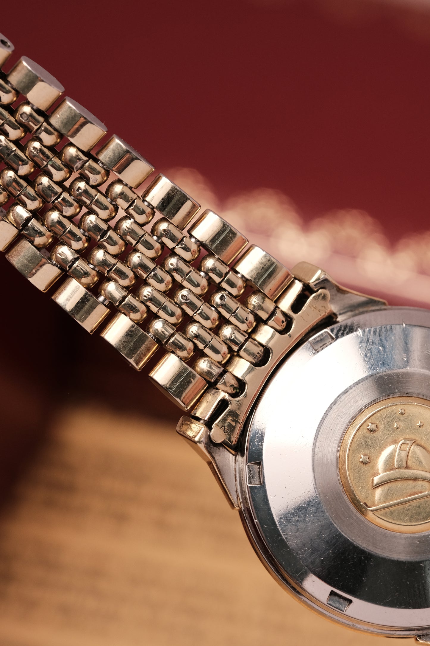 1966 OMEGA CONSTELLATION PIE PAN DOG LEG GOLD  CROSS HAIR DIAL AUTOMATIC CHRONOMETER REF. 14902-61 SC