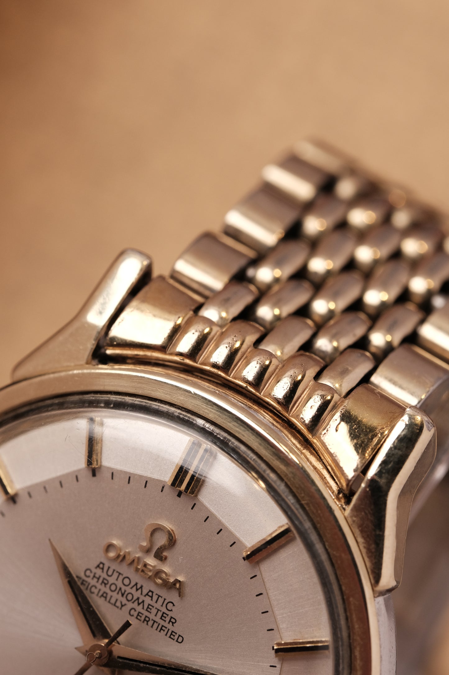 OMEGA CONSTELLATION PIE PAN DOG LEG GOLD AUTOMATIC CHRONOMETER REF. 168.005