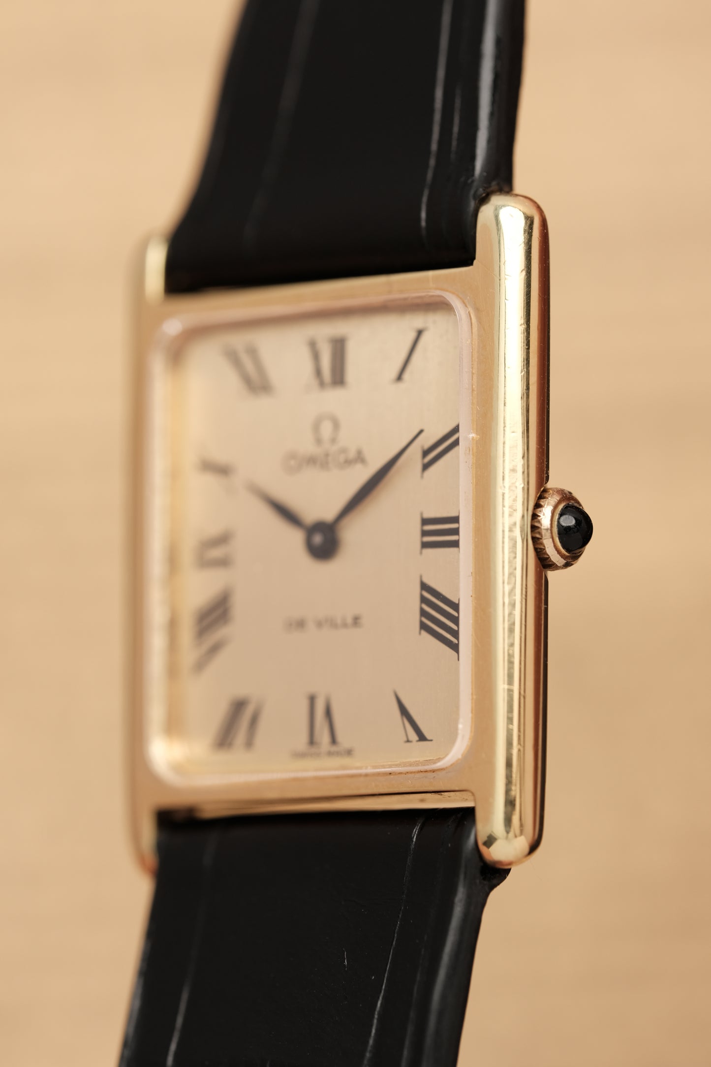 Vintage Tank OMEGA DE VILLE Roman Dial (25x31mm) Hand Windding Ref.11784 + BOX