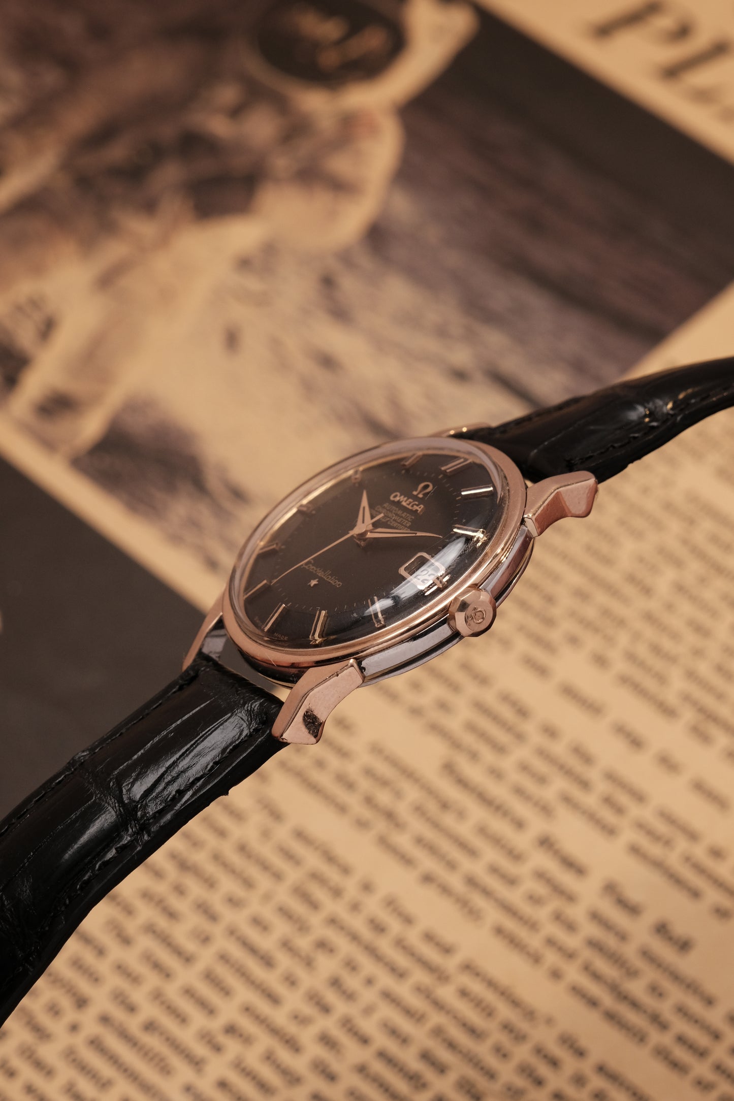1963 OMEGA CONSTELLATION PIE PAN DOG LEG Black Dial Rose Gold  AUTOMATIC CHRONOMETER REF. 168.005