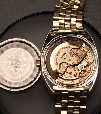 OMEGA Constellation C-shape Day-date Chronometer Linen Champagne Dial  - 168.029