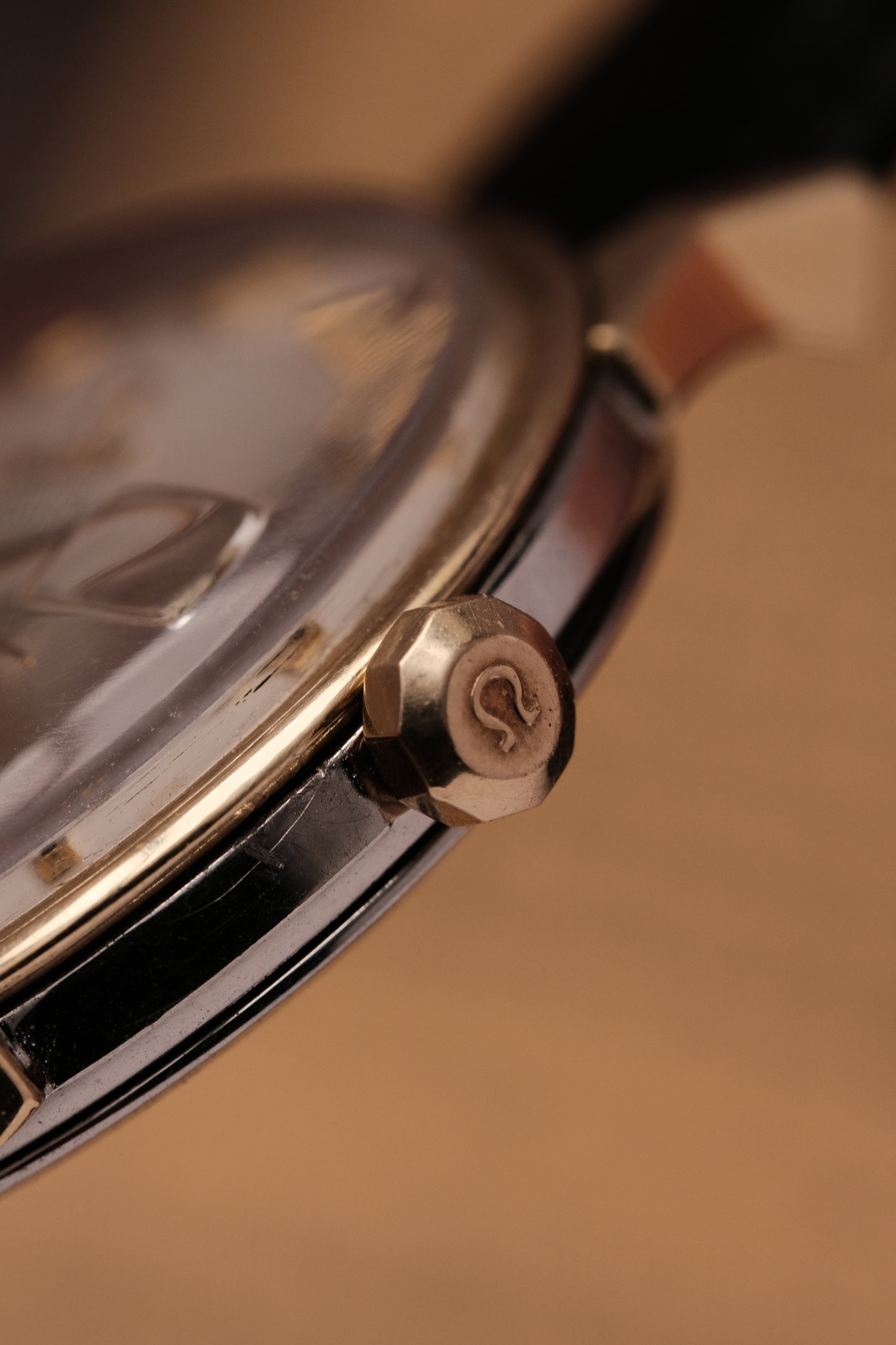 1967 OMEGA CONSTELLATION PIE PAN DOG LEG White Dial AUTOMATIC CHRONOMETER REF. 168.005