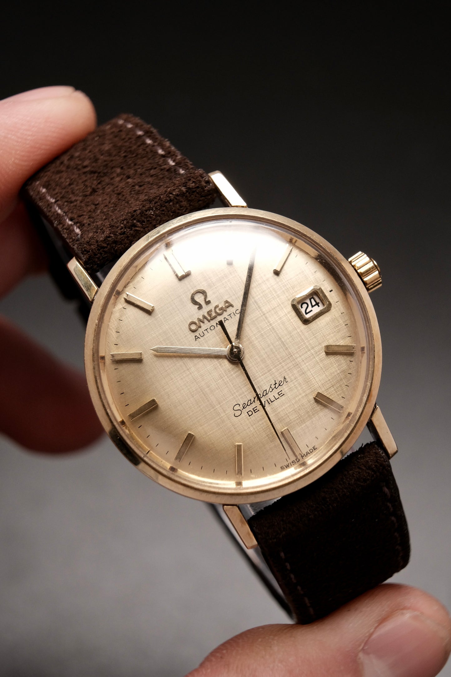 1964 Omega Seamaster De Villé Automatic Gold Linen Dial 14700