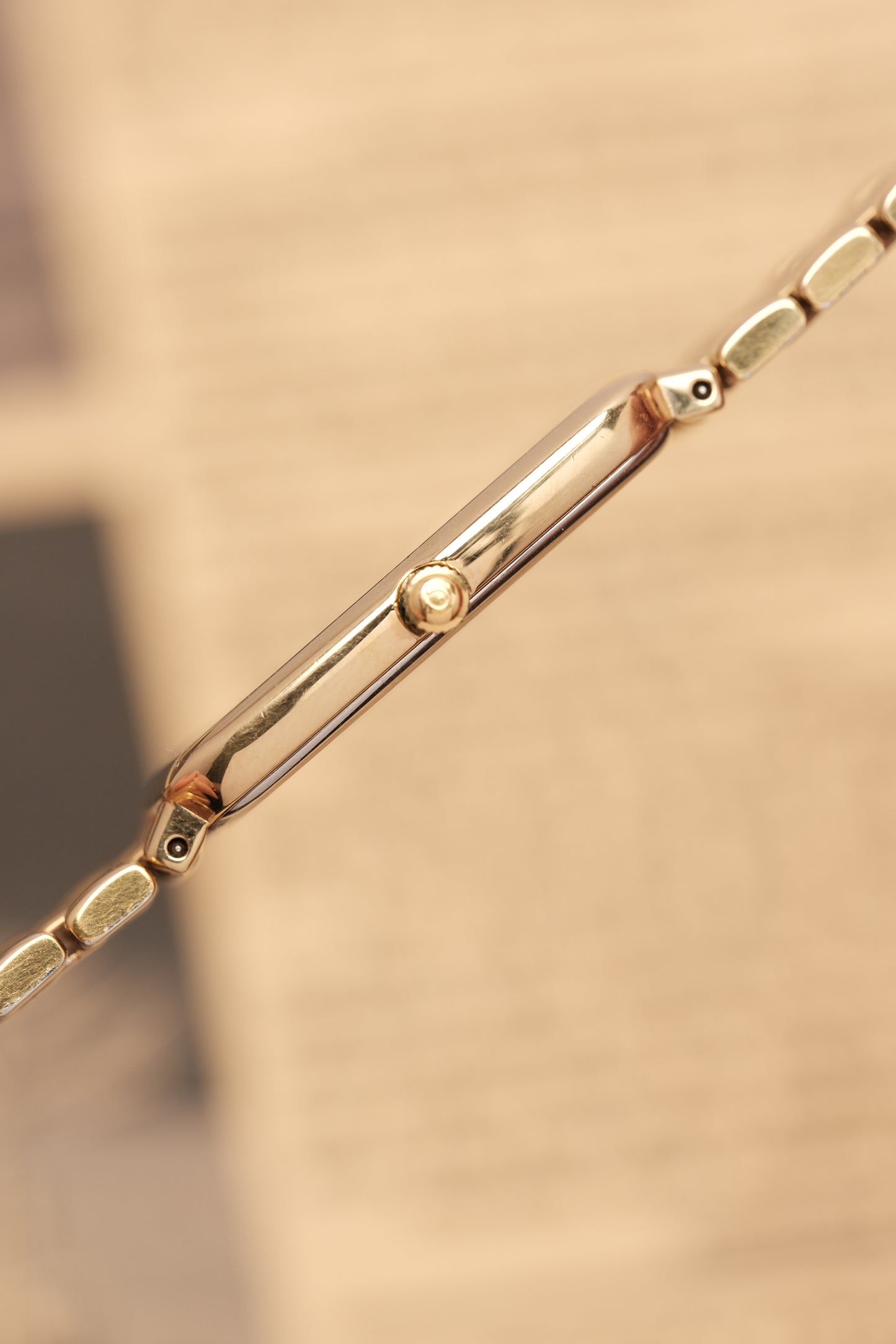 Omega De Ville Ref. 395.0876.2 Cal.1378 Ultra Thin Gold Quartz Integrated Bracelet
