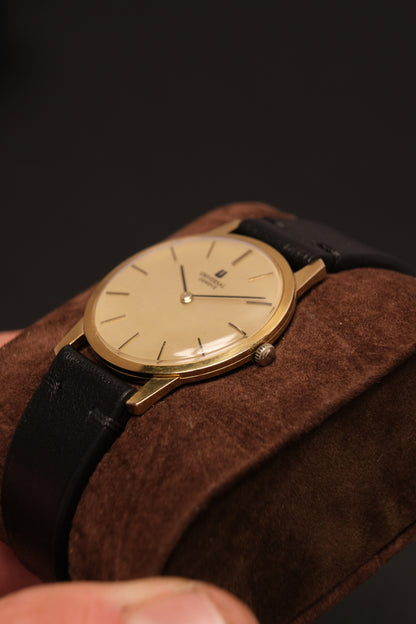 1960s Ultra thin Universal Genève Ref. 542.101