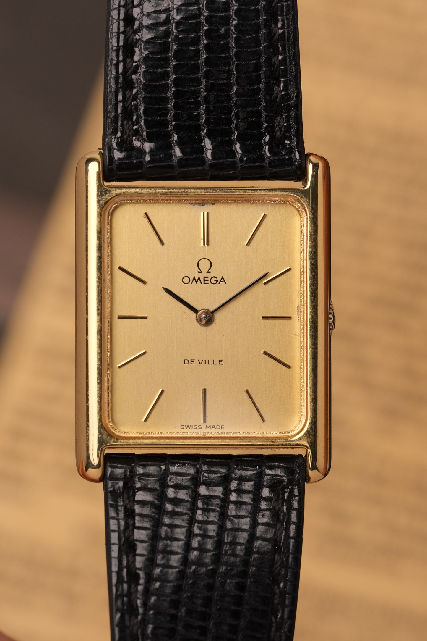 Vintage Tank OMEGA DE VILLE Manual Winding REF. 511.0404