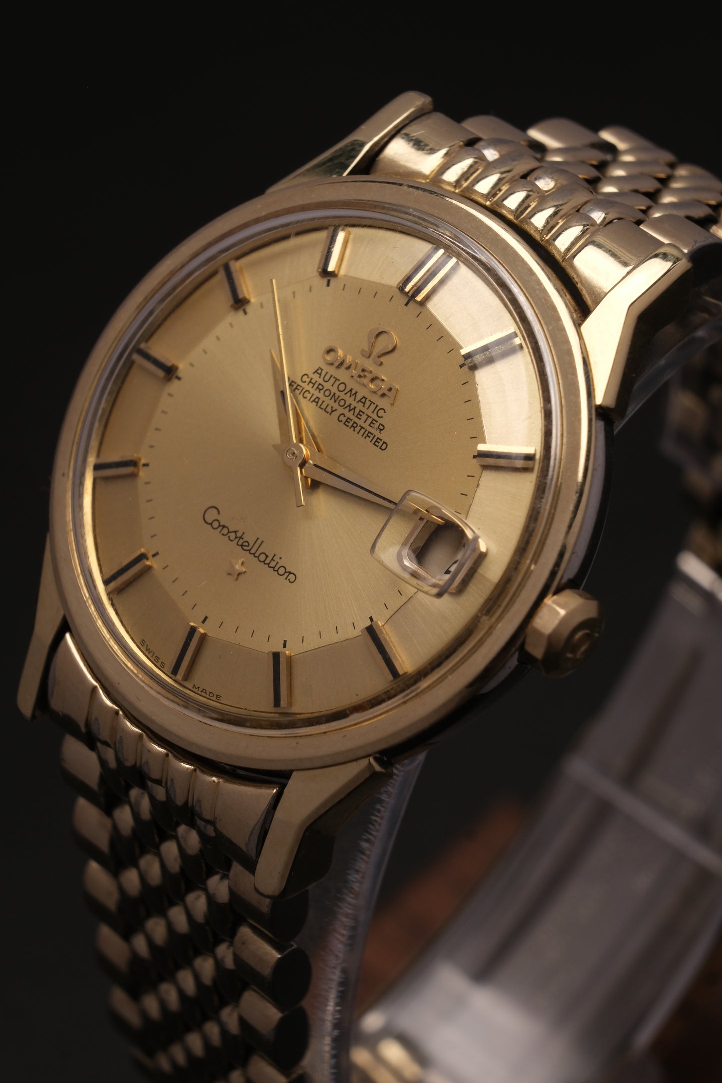 OMEGA CONSTELLATION PIE PAN DOG LEG GOLD AUTOMATIC CHRONOMETER REF. 168.005