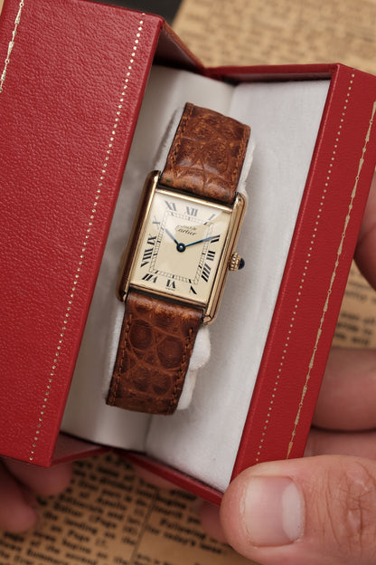 CARTIER MUST DE TANK VERMEIL (LM 23x31mm) ROMAN DIAL QUARTZ Ref.590005