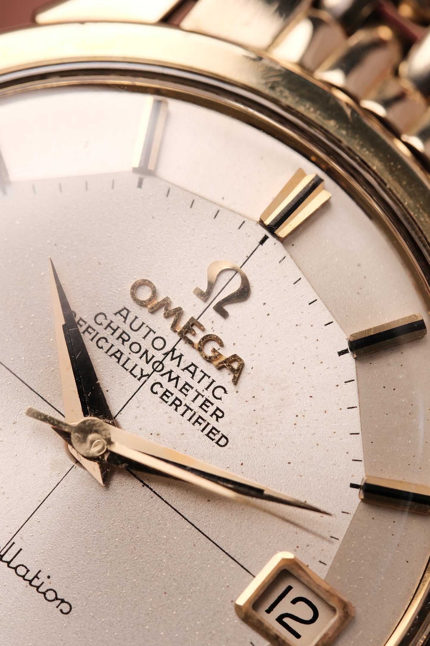 1966 OMEGA CONSTELLATION PIE PAN DOG LEG GOLD  CROSS HAIR DIAL AUTOMATIC CHRONOMETER REF. 14902-61 SC