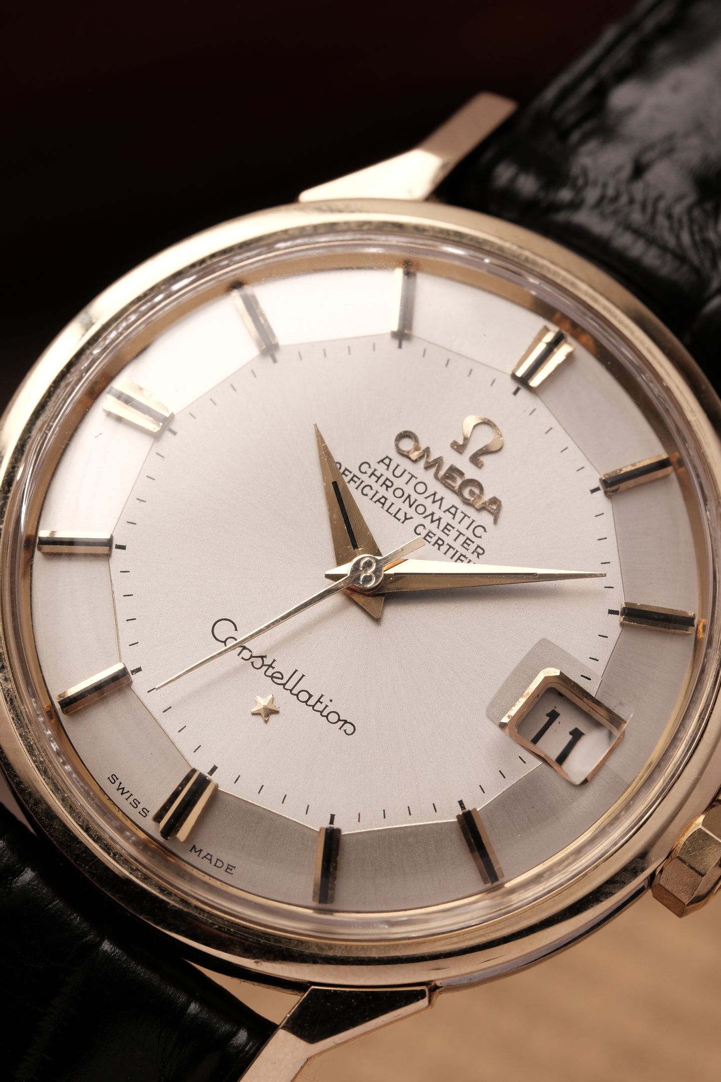 1959 OMEGA CONSTELLATION PIE PAN DOG LEG White Dial AUTOMATIC CHRONOMETER REF. 168.005 ( Black Strap)