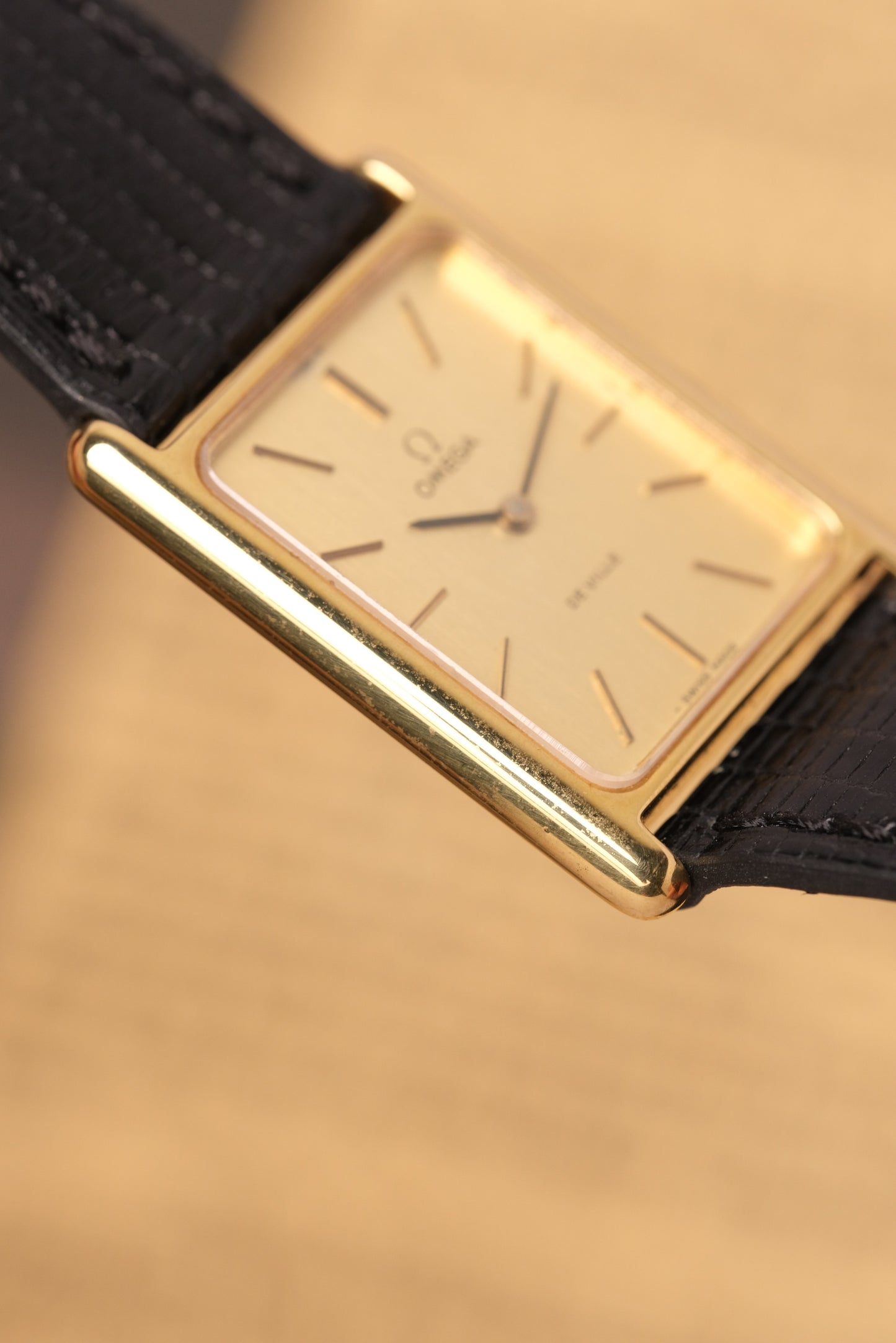 Vintage Tank OMEGA DE VILLE Manual Winding REF. 511.0404