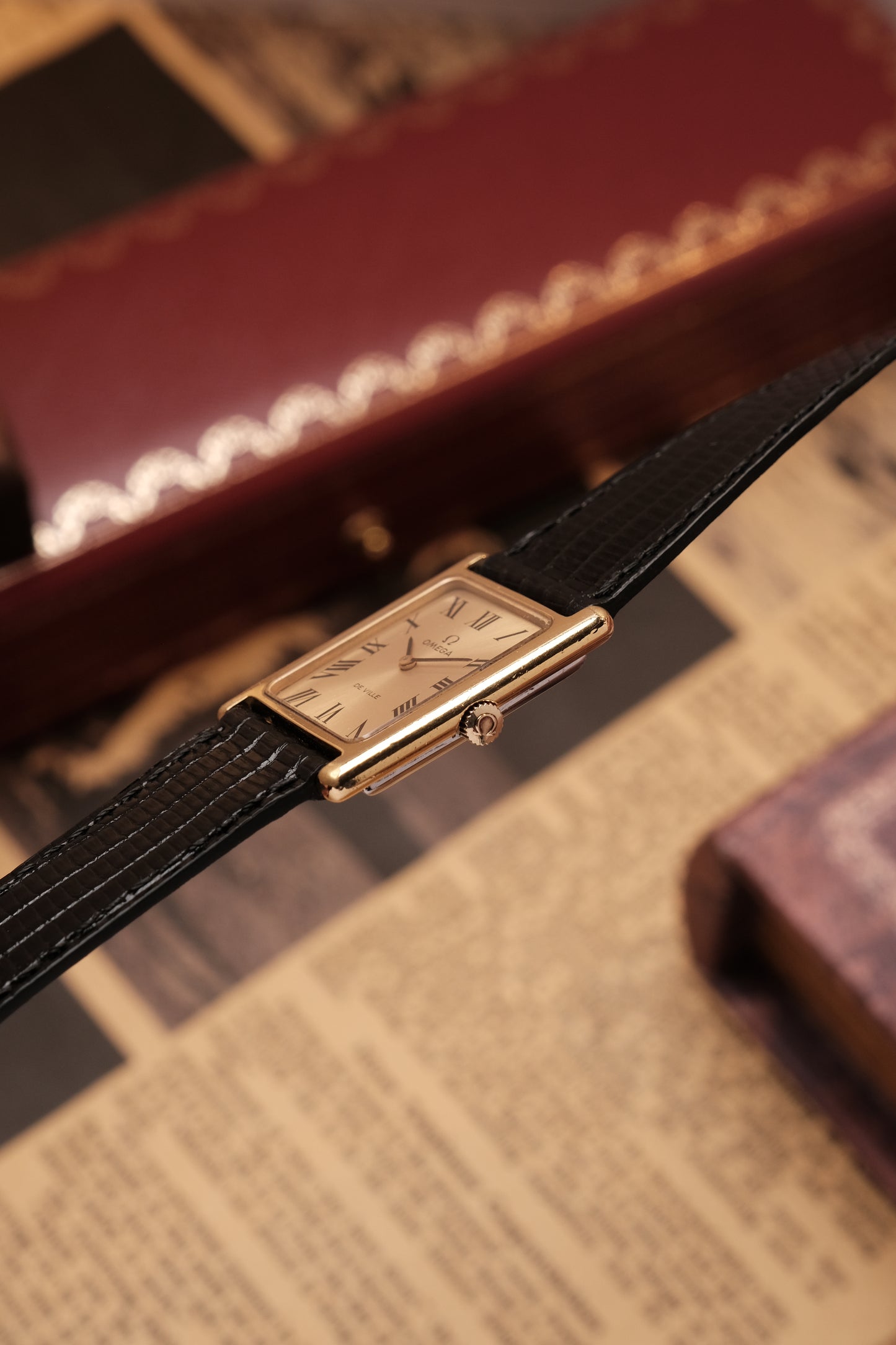 Vintage Tank OMEGA DE VILLE REF. 511.0404 (Roman number dial )