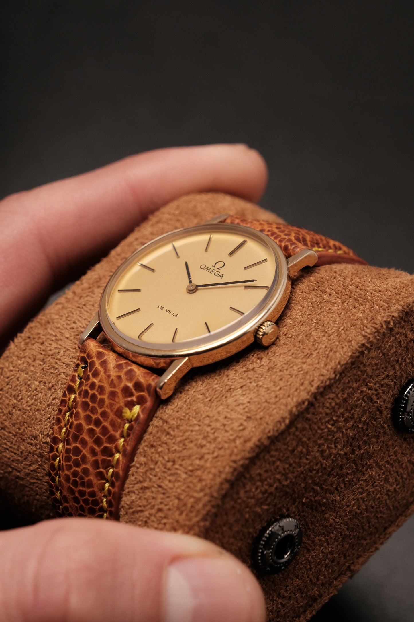 1970s Vintage OMEGA De Ville Gold Men's Watch - 111.140