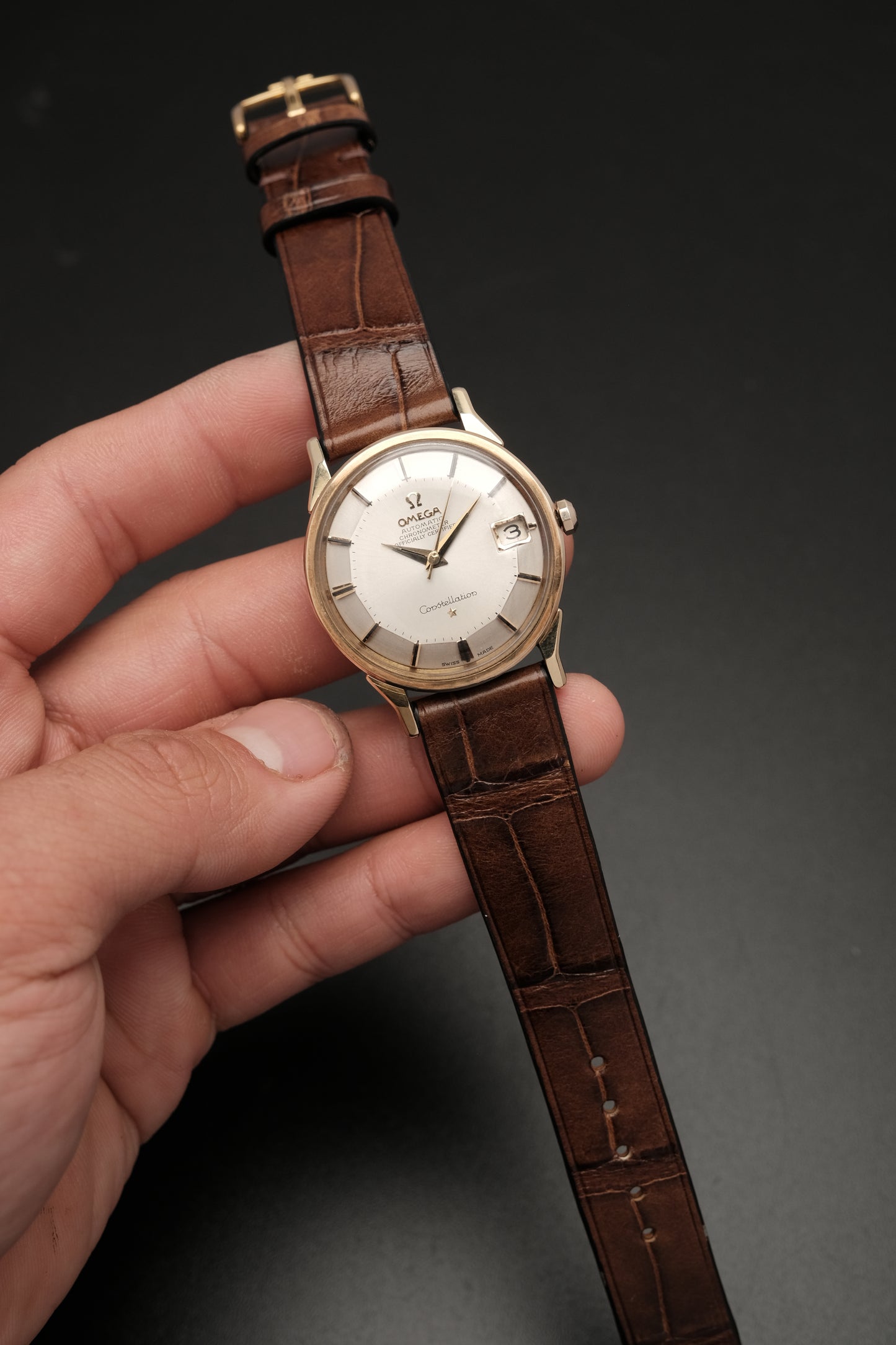 1964 OMEGA CONSTELLATION PIE PAN DOG LEG White Dial AUTOMATIC CHRONOMETER REF. 168.005
