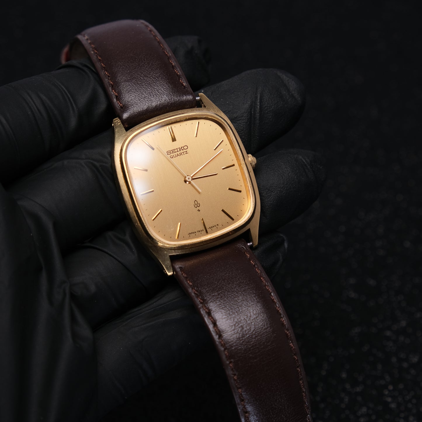 Seiko Quartz Men's Watch 30mm Gold Vintage Nice Condition Wrist Watch