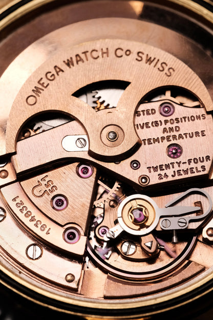 1962 18k Solid Gold 167.005 OMEGA CONSTELLATION PIE PAN DOG LEG White Dial AUTOMATIC CHRONOMETER