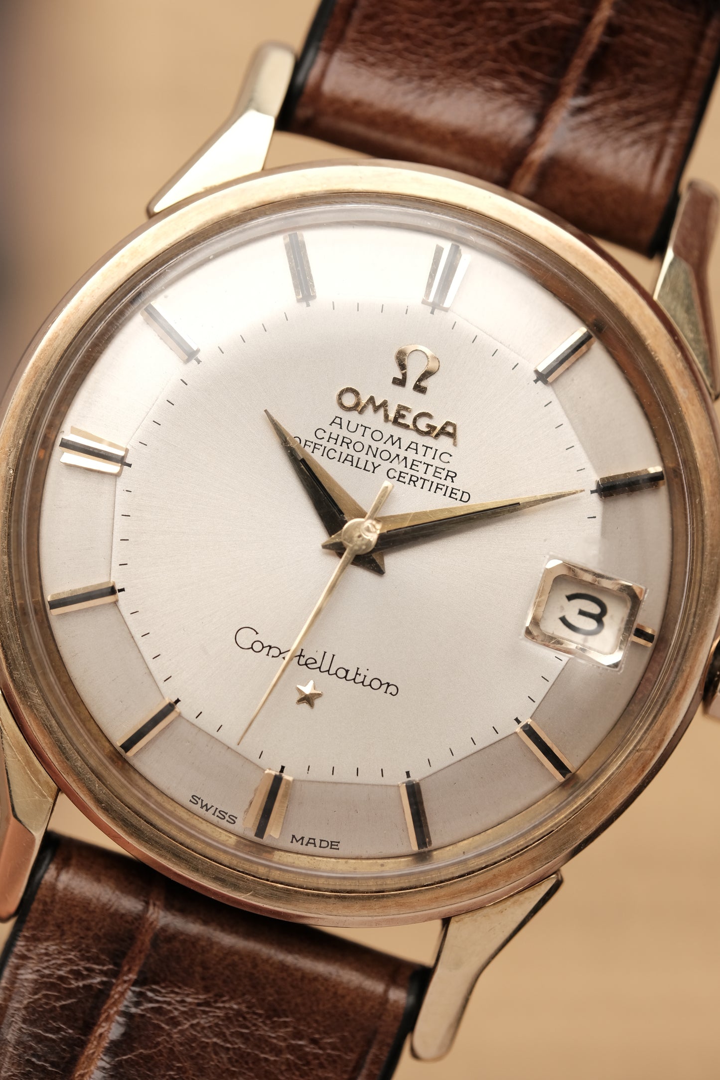 1964 OMEGA CONSTELLATION PIE PAN DOG LEG White Dial AUTOMATIC CHRONOMETER REF. 168.005