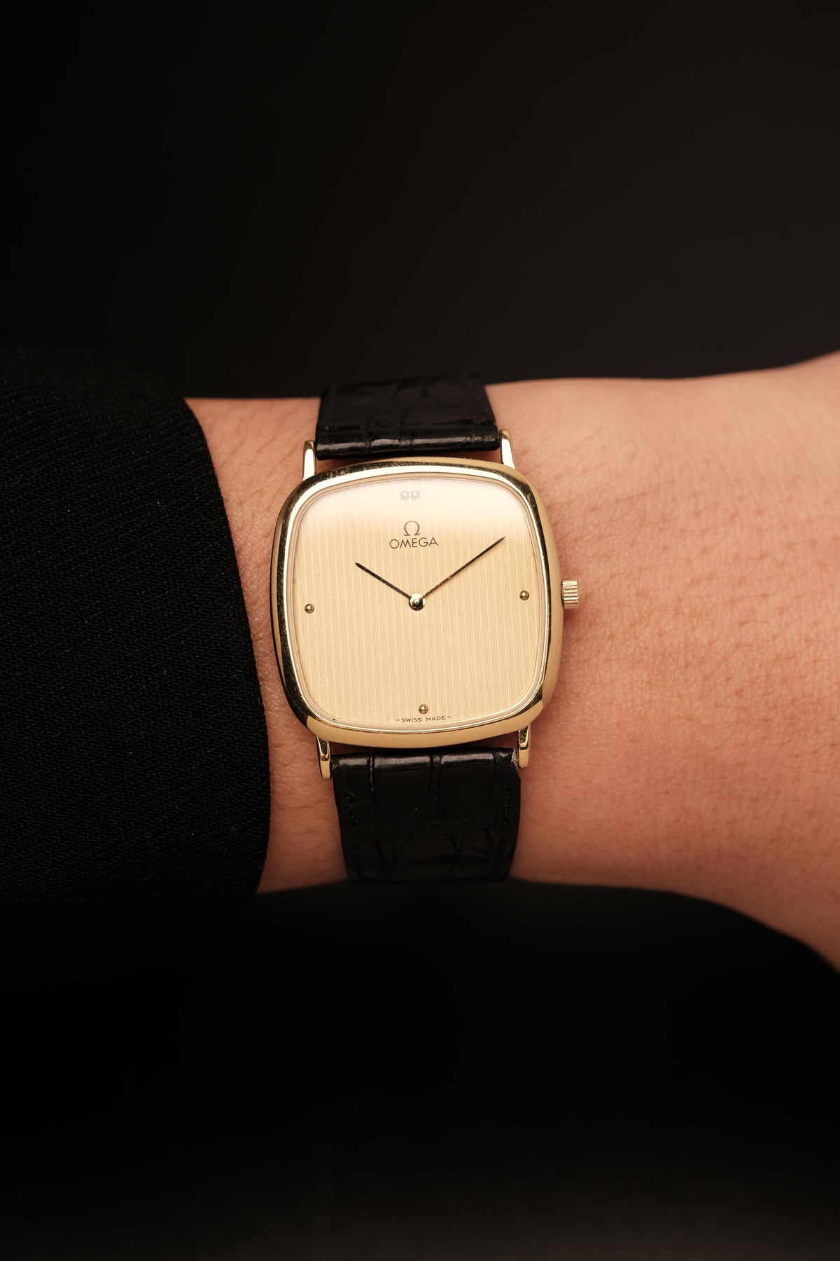 Vintage Omega De Ville Square (30x30mm) Quartz Ref. 195.0077