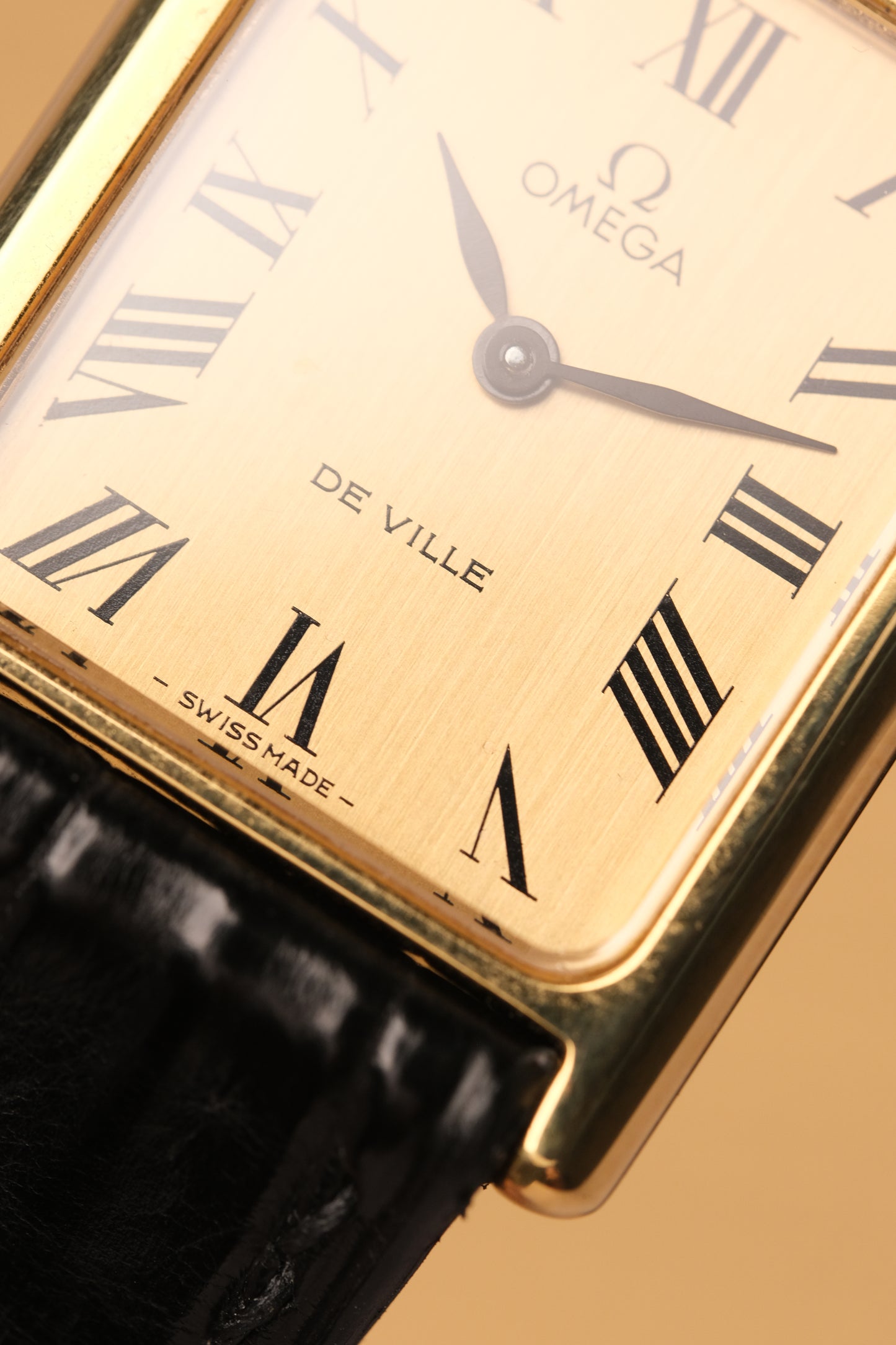 Vintage Tank OMEGA DE VILLE REF. 511.0404  Roman numerals