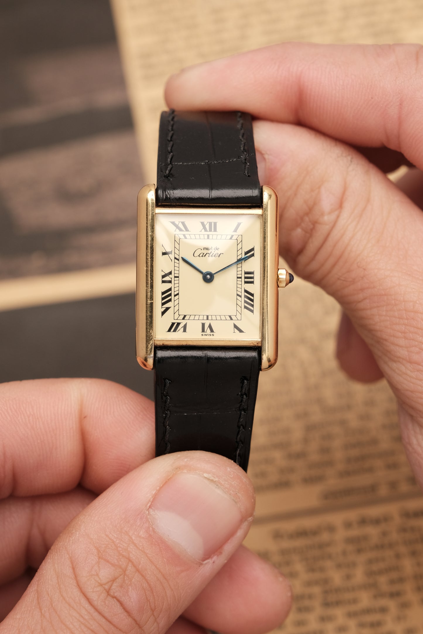 CARTIER MUST DE TANK VERMEIL (LM 23x31mm) ROMAN DIAL QUARTZ + Black Strap