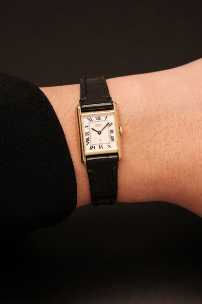 Vintage Japanese Classic Mini Seiko Tank 1400-0400 White Dial Roman numerals (17x25mm)