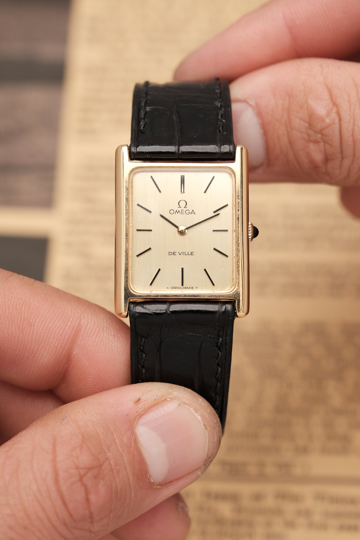Vintage Tank OMEGA DE VILLE (25x31mm) Manual Winding REF. 511.0404 + BOX