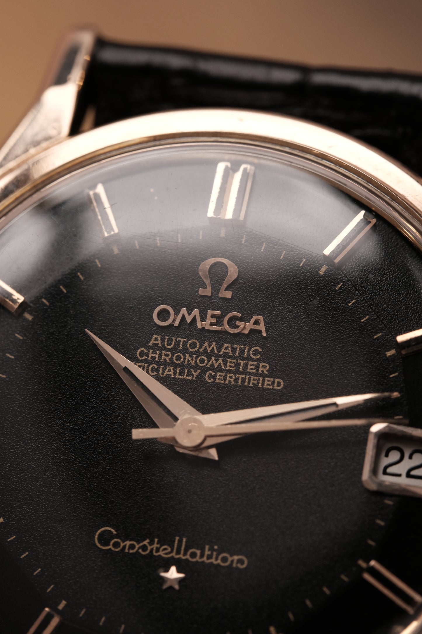 1963 OMEGA CONSTELLATION PIE PAN DOG LEG Black Dial Rose Gold  AUTOMATIC CHRONOMETER REF. 168.005