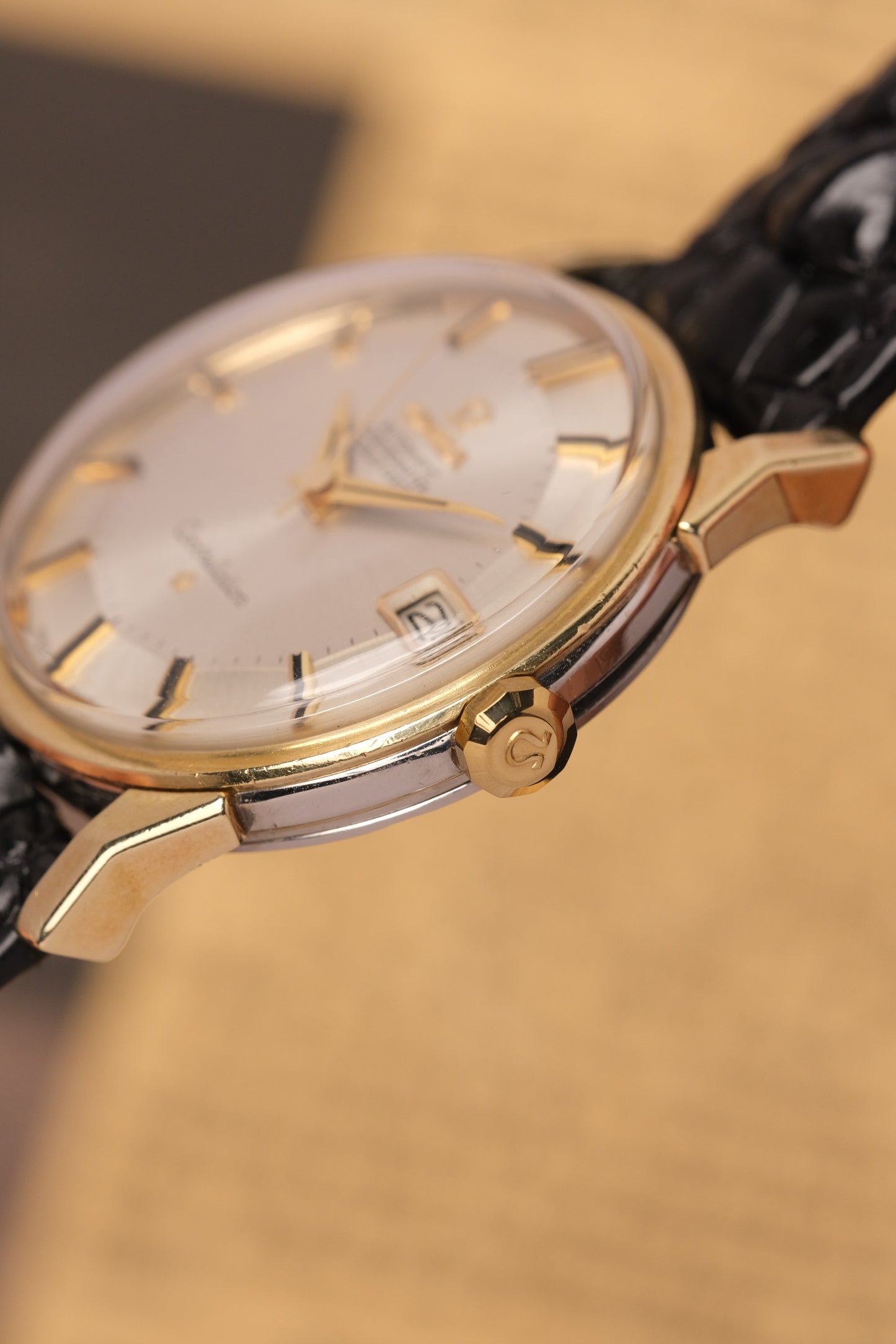 1963 OMEGA CONSTELLATION PIE PAN DOG LEG White Dial AUTOMATIC CHRONOMETER REF. 168.005