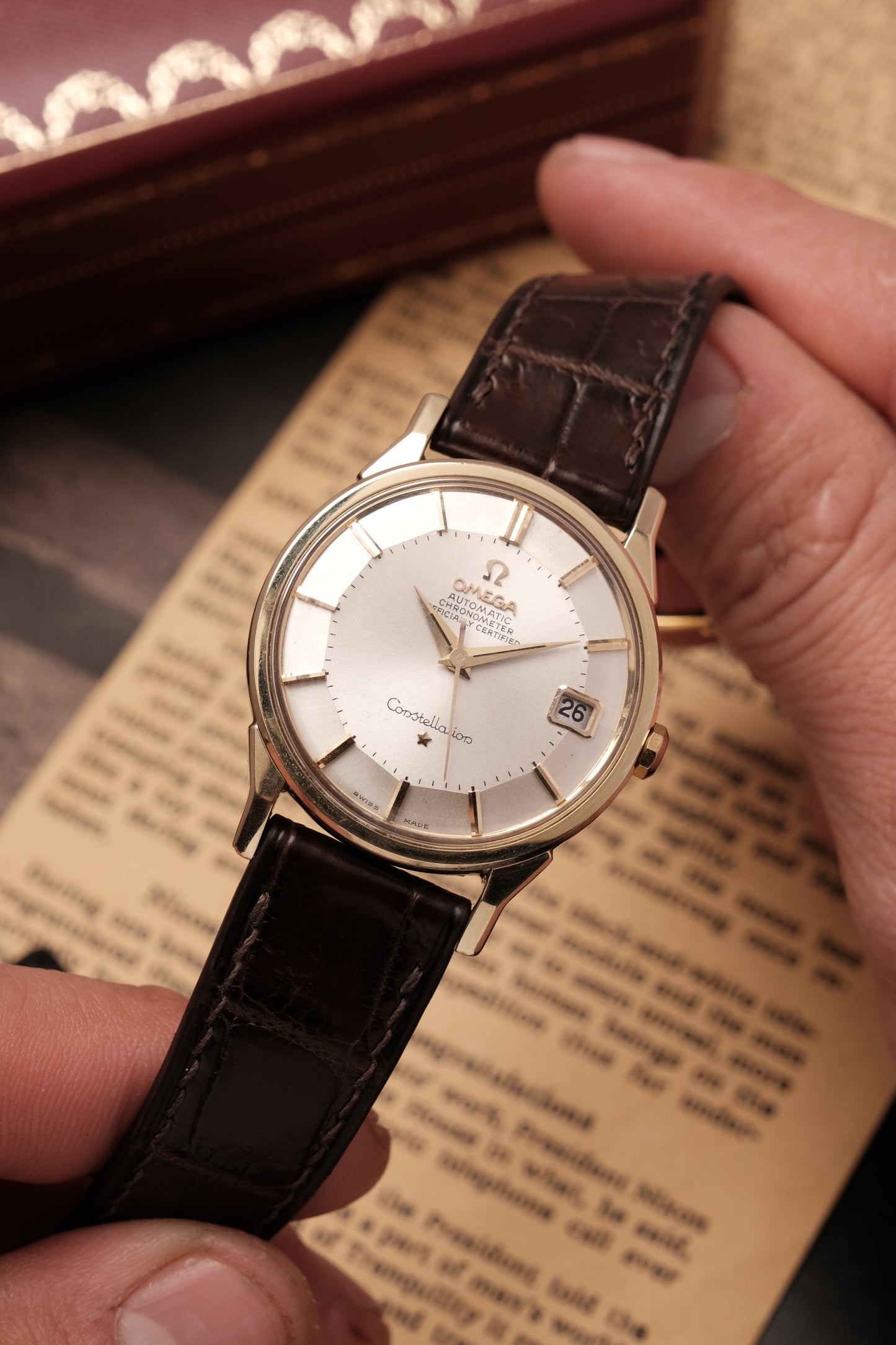 1966 OMEGA CONSTELLATION PIE PAN DOG LEG White Dial AUTOMATIC CHRONOMETER REF. 168.005 ( Dark Brown Strap)