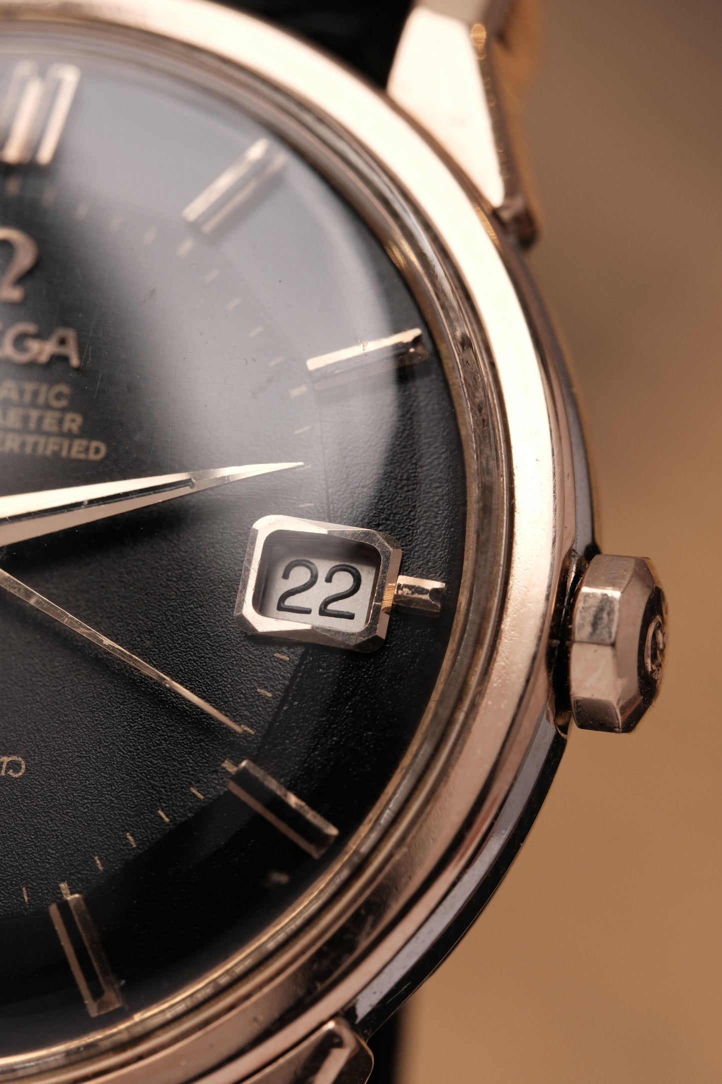 1963 OMEGA CONSTELLATION PIE PAN DOG LEG Black Dial Rose Gold  AUTOMATIC CHRONOMETER REF. 168.005