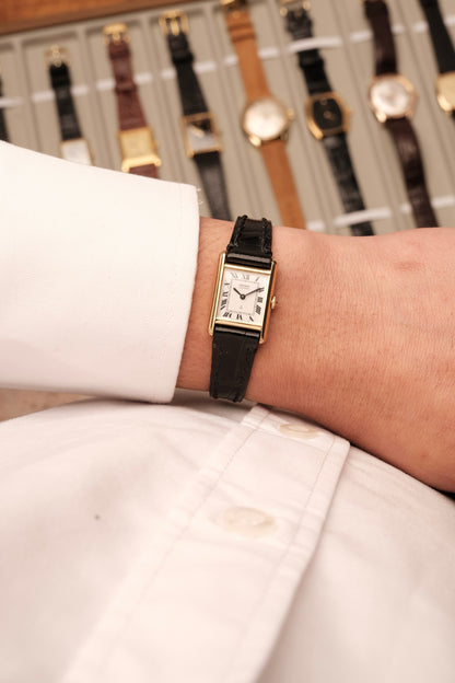 Vintage Japanese Classic Mini Seiko Tank 1400-0400 White Dial Roman numerals (17x25mm)