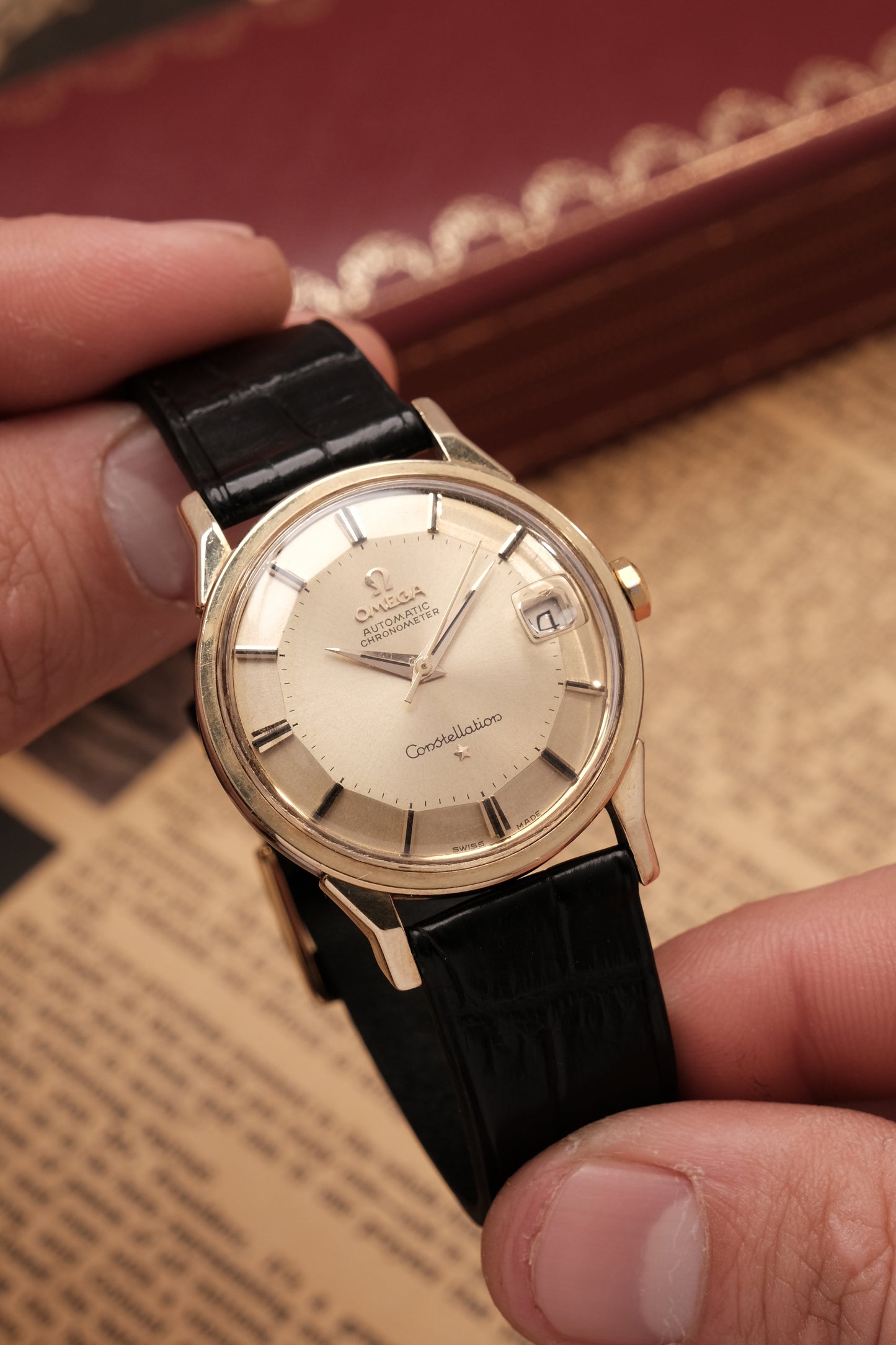 1962 OMEGA CONSTELLATION PIE PAN Champagne Dial CHRONOMETER REF 14902-62 or 168.005