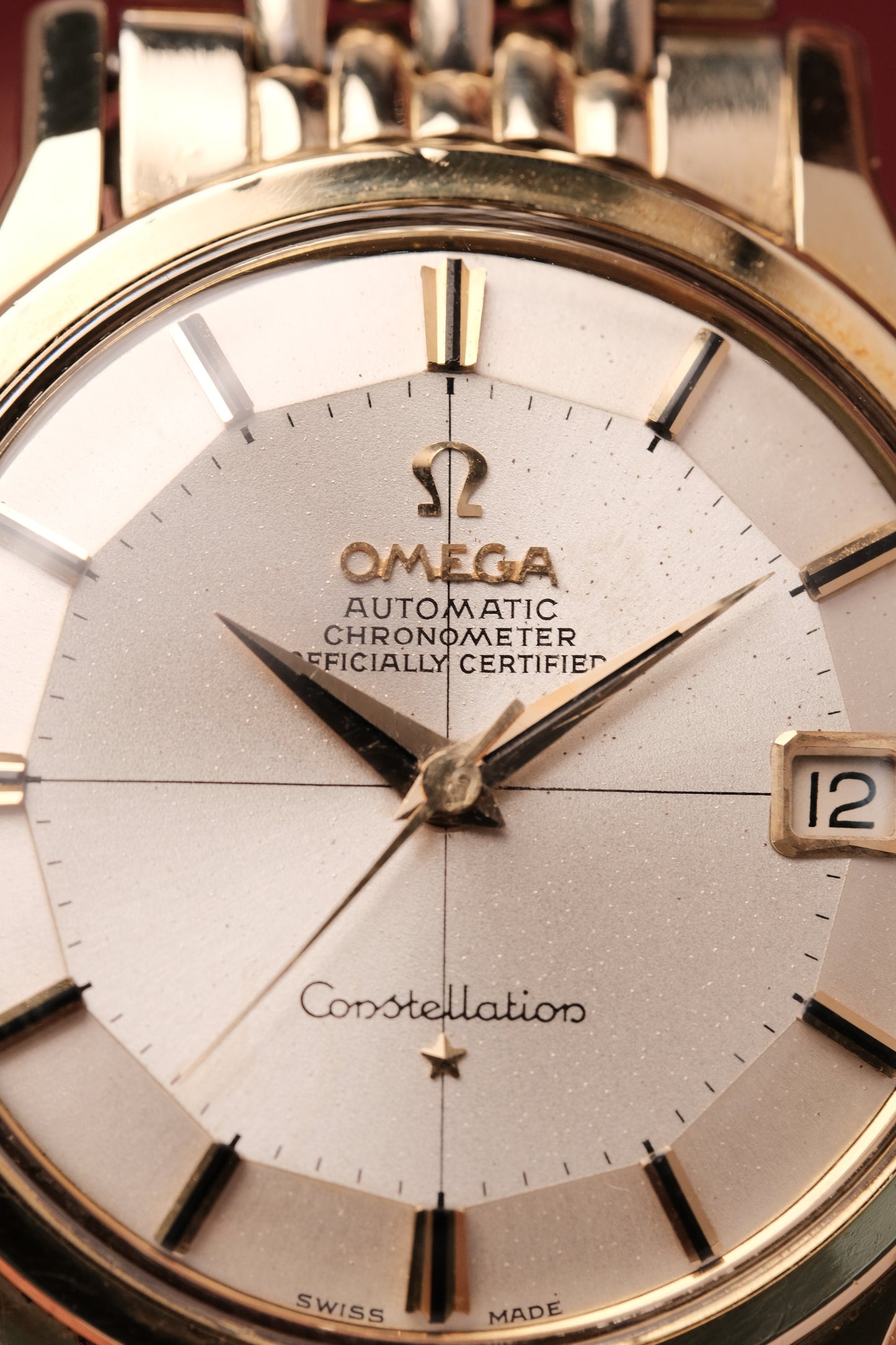 1966 OMEGA CONSTELLATION PIE PAN DOG LEG GOLD  CROSS HAIR DIAL AUTOMATIC CHRONOMETER REF. 14902-61 SC