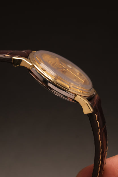 OMEGA CONSTELLATION PIE PAN DOG LEG GOLD AUTOMATIC CHRONOMETER REF. 168.005