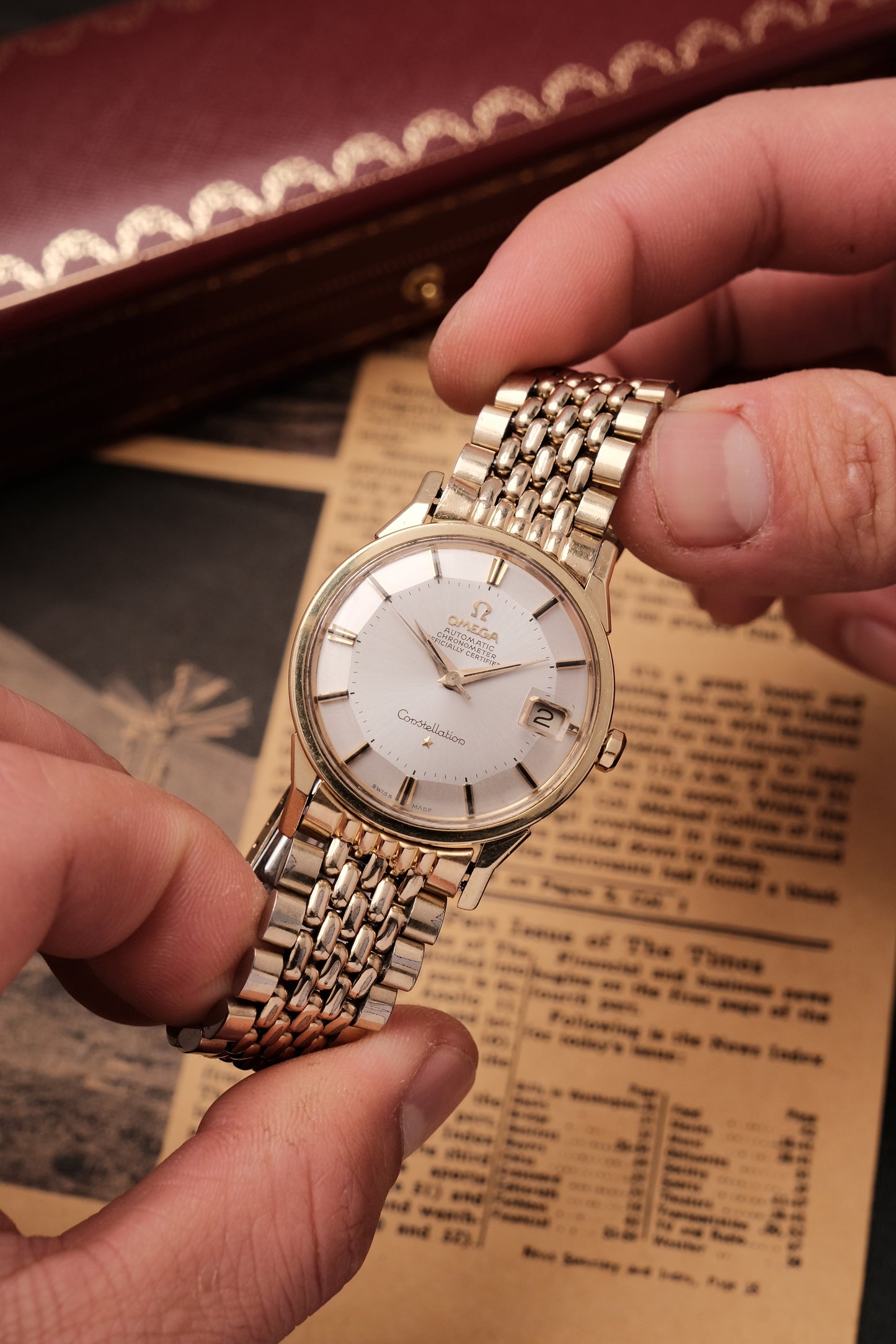 1962 OMEGA CONSTELLATION PIE PAN DOG LEG GOLD AUTOMATIC CHRONOMETER REF. 168.005