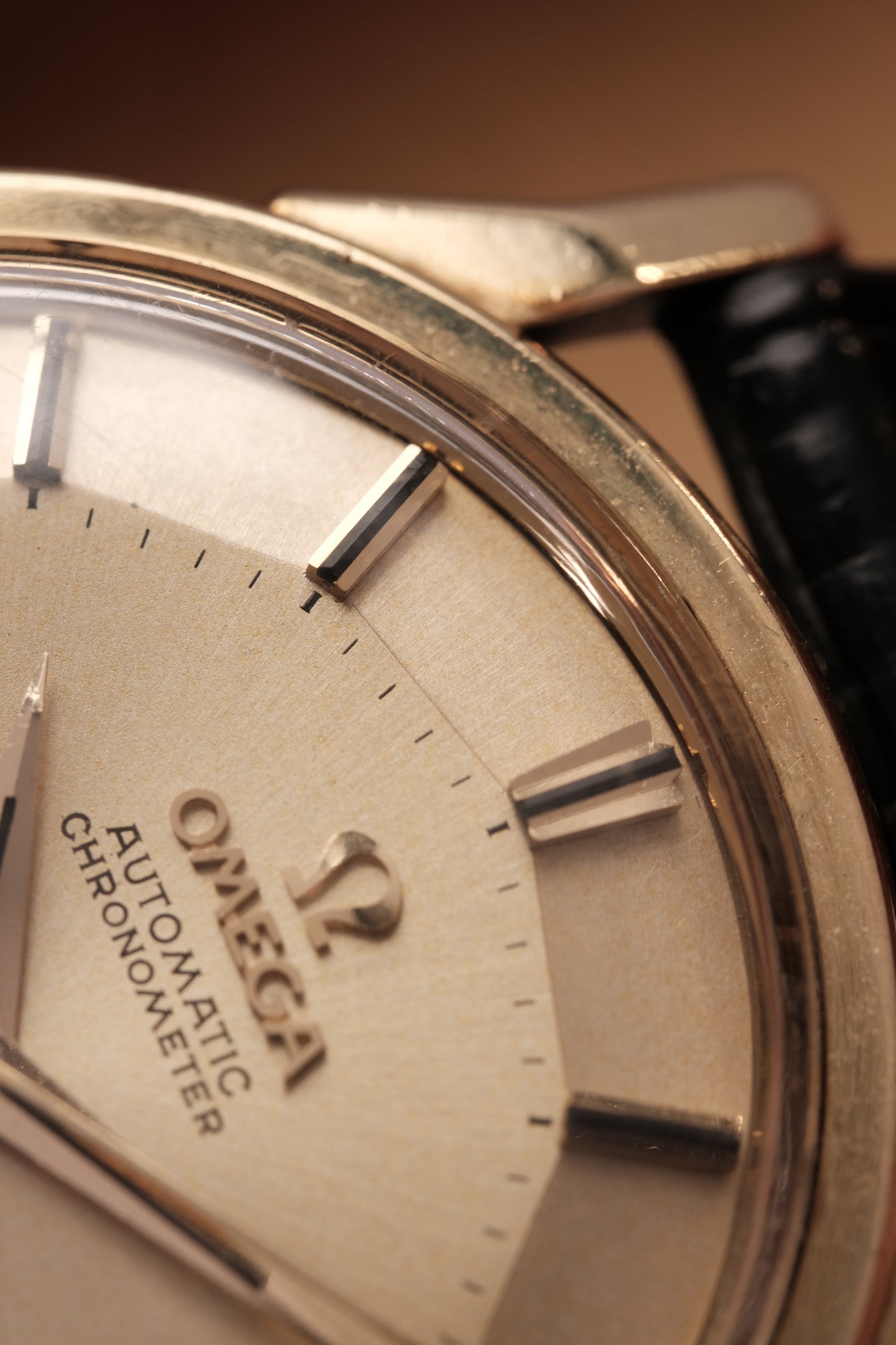 1962 OMEGA CONSTELLATION PIE PAN Champagne Dial CHRONOMETER REF 14902-62 or 168.005