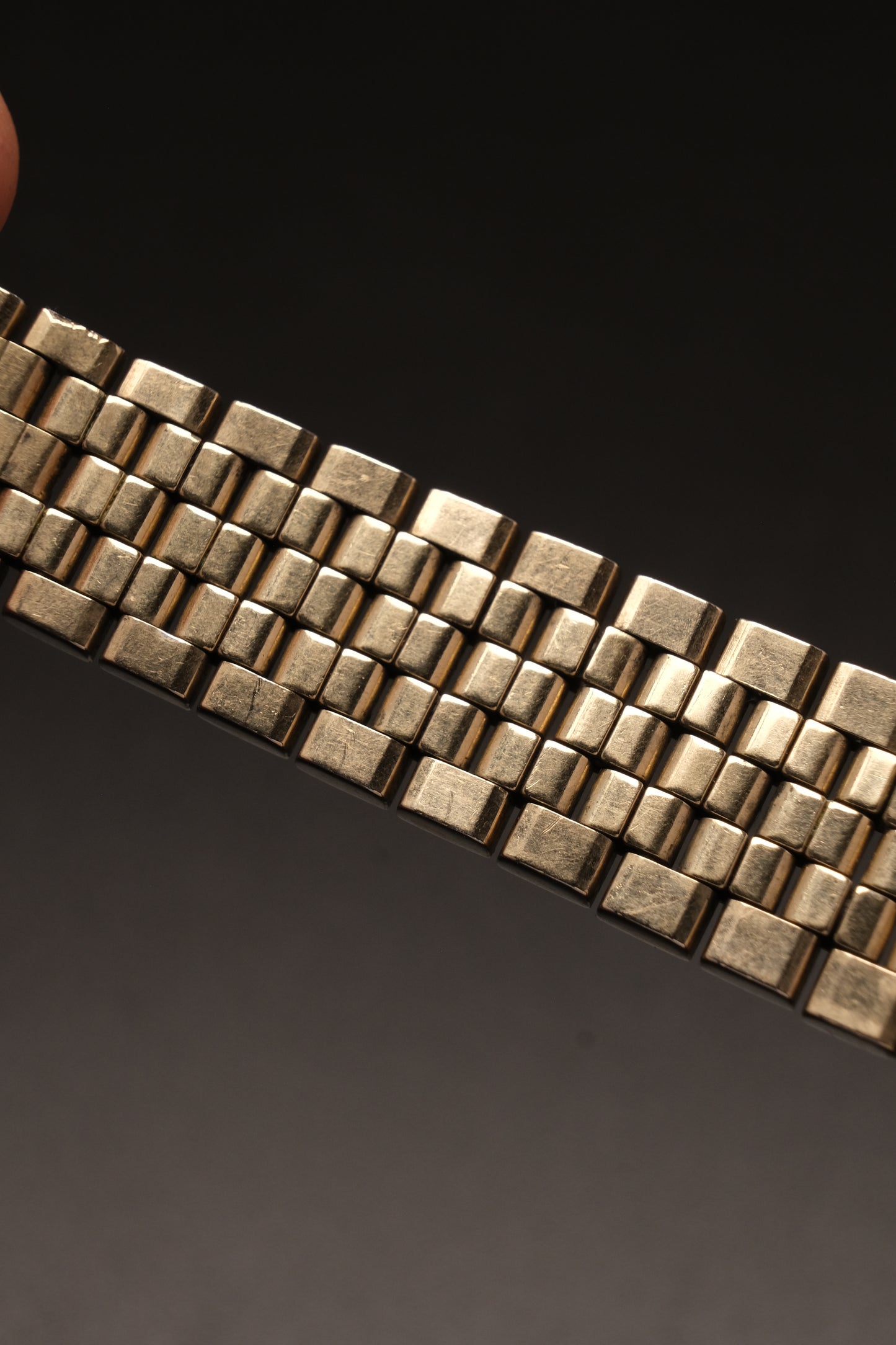 OMEGA Constellation C-shape Day-date Chronometer Linen Champagne Dial  - 168.029