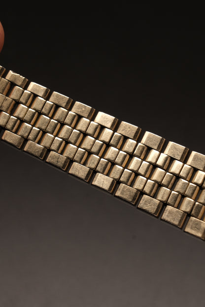 OMEGA Constellation C-shape Day-date Chronometer Linen Champagne Dial  - 168.029