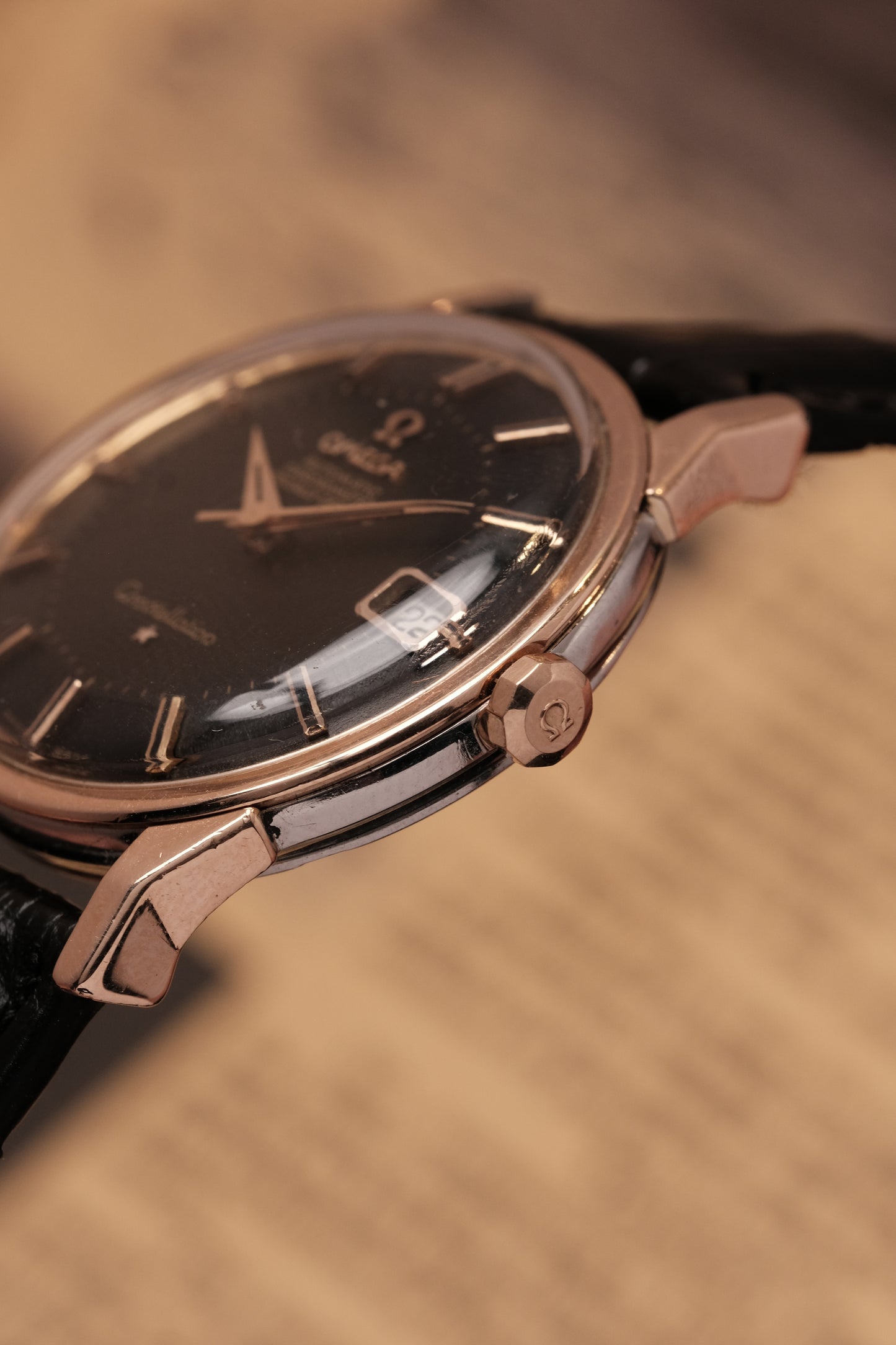 1963 OMEGA CONSTELLATION PIE PAN DOG LEG Black Dial Rose Gold  AUTOMATIC CHRONOMETER REF. 168.005
