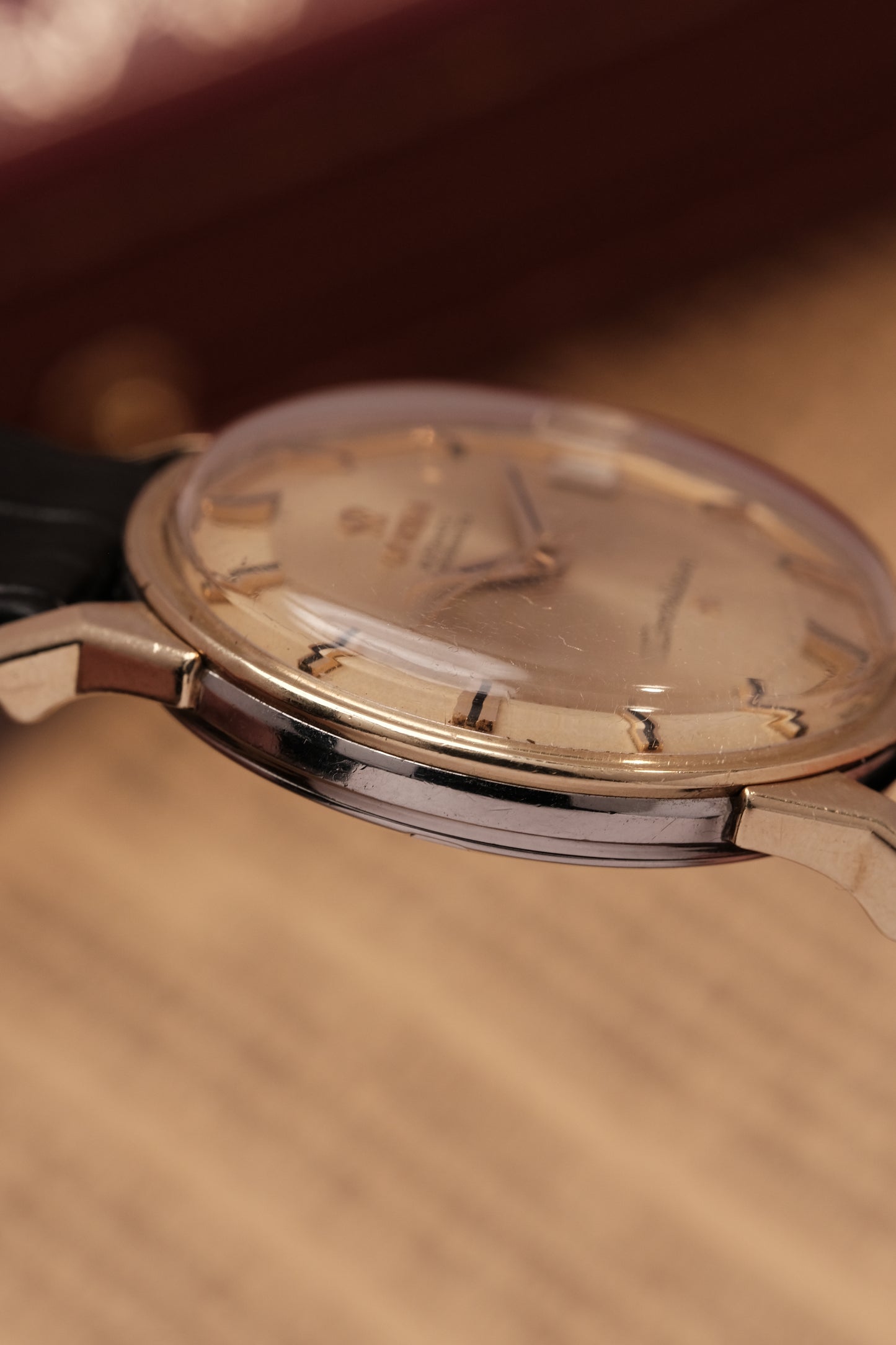 1962 OMEGA CONSTELLATION PIE PAN Champagne Dial CHRONOMETER REF 14902-62 or 168.005