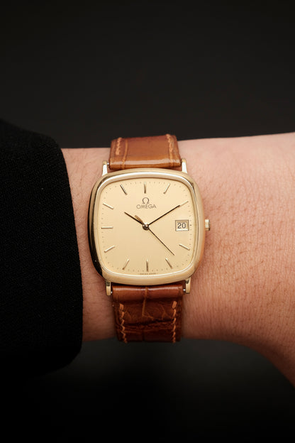 Vintage Omega De Ville Square (30x30mm) Quartz Ref. 196 0317.1