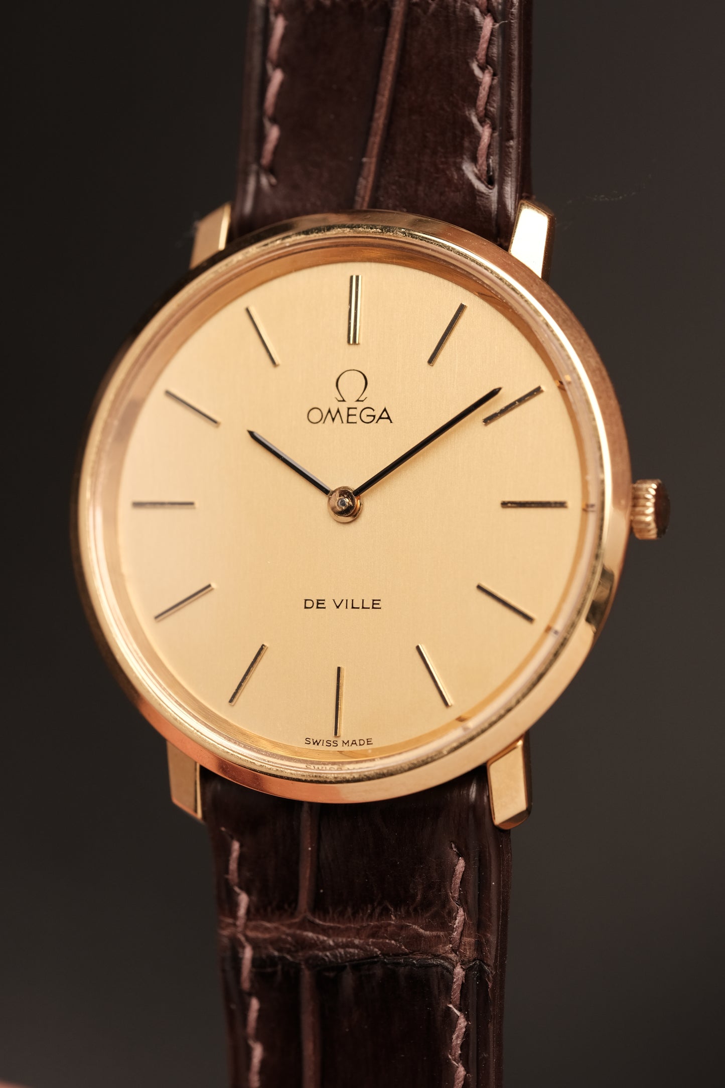 1970's OMEGA De Ville 111.0107 Cal.625 Gold Manual Winding Vintage