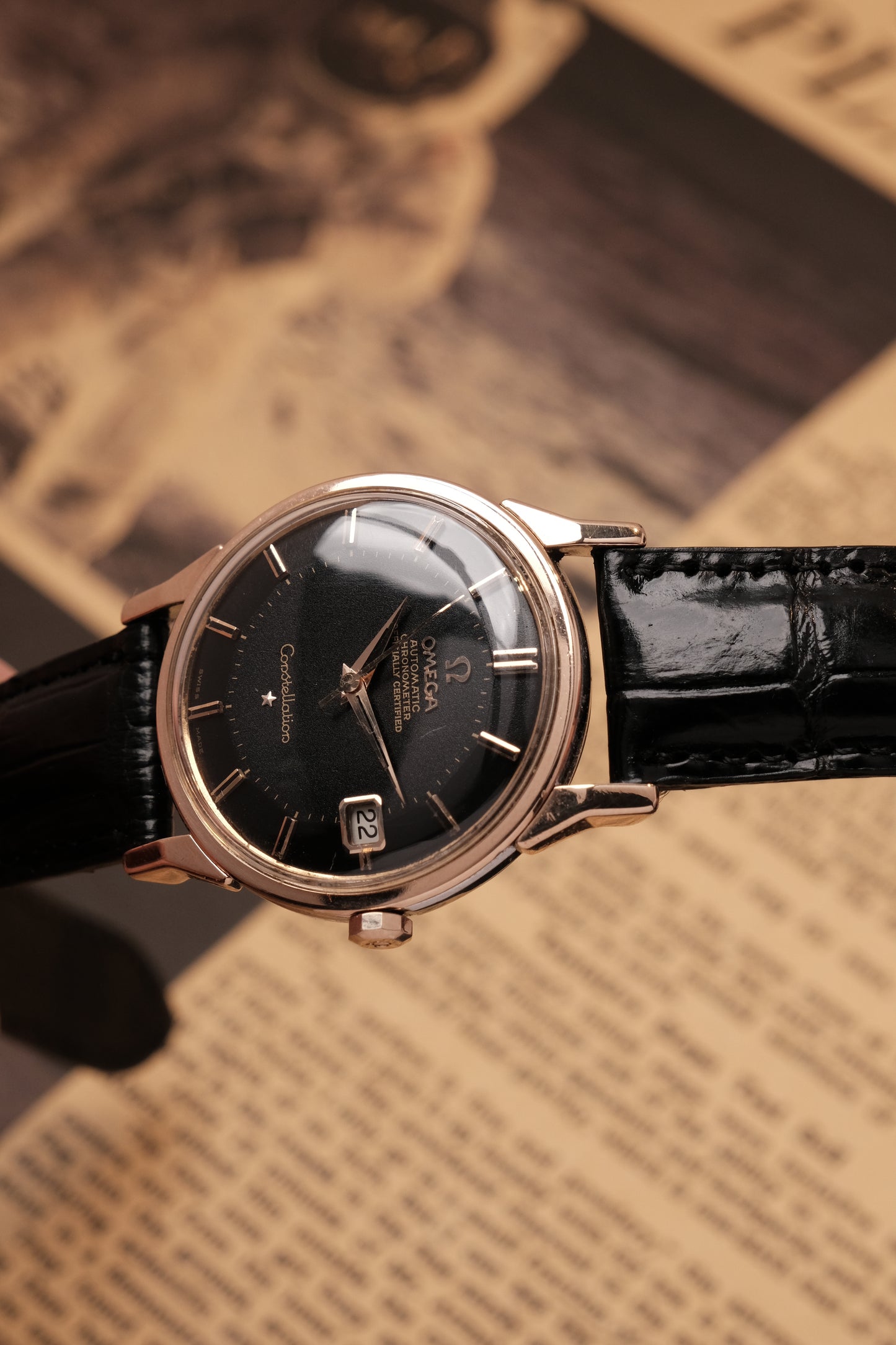 1963 OMEGA CONSTELLATION PIE PAN DOG LEG Black Dial Rose Gold  AUTOMATIC CHRONOMETER REF. 168.005