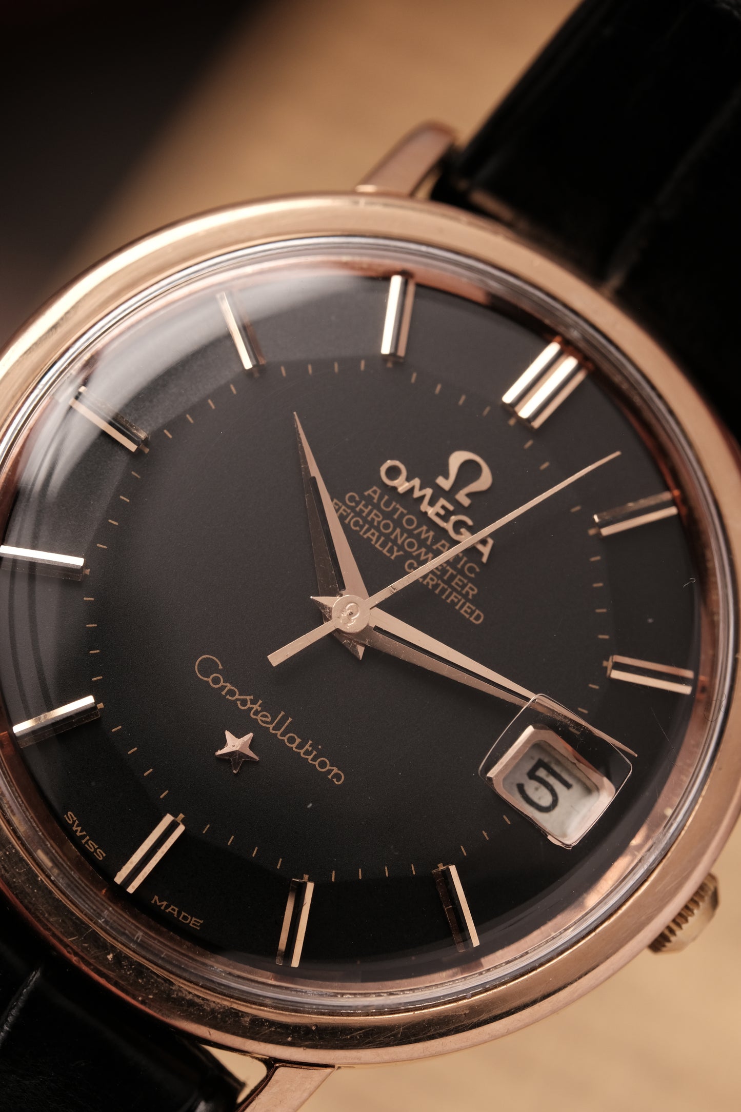 1966 OMEGA CONSTELLATION PIE PAN  Black Dial Rose Gold AUTOMATIC CHRONOMETER REF. 168.004