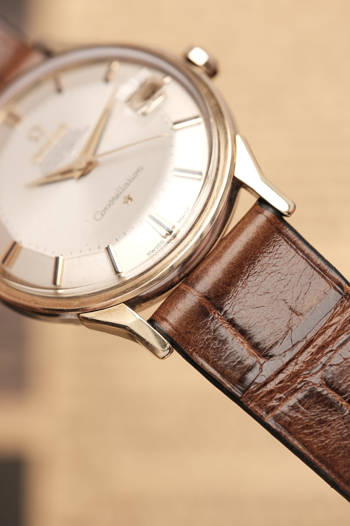 1964 OMEGA CONSTELLATION PIE PAN DOG LEG White Dial AUTOMATIC CHRONOMETER REF. 168.005