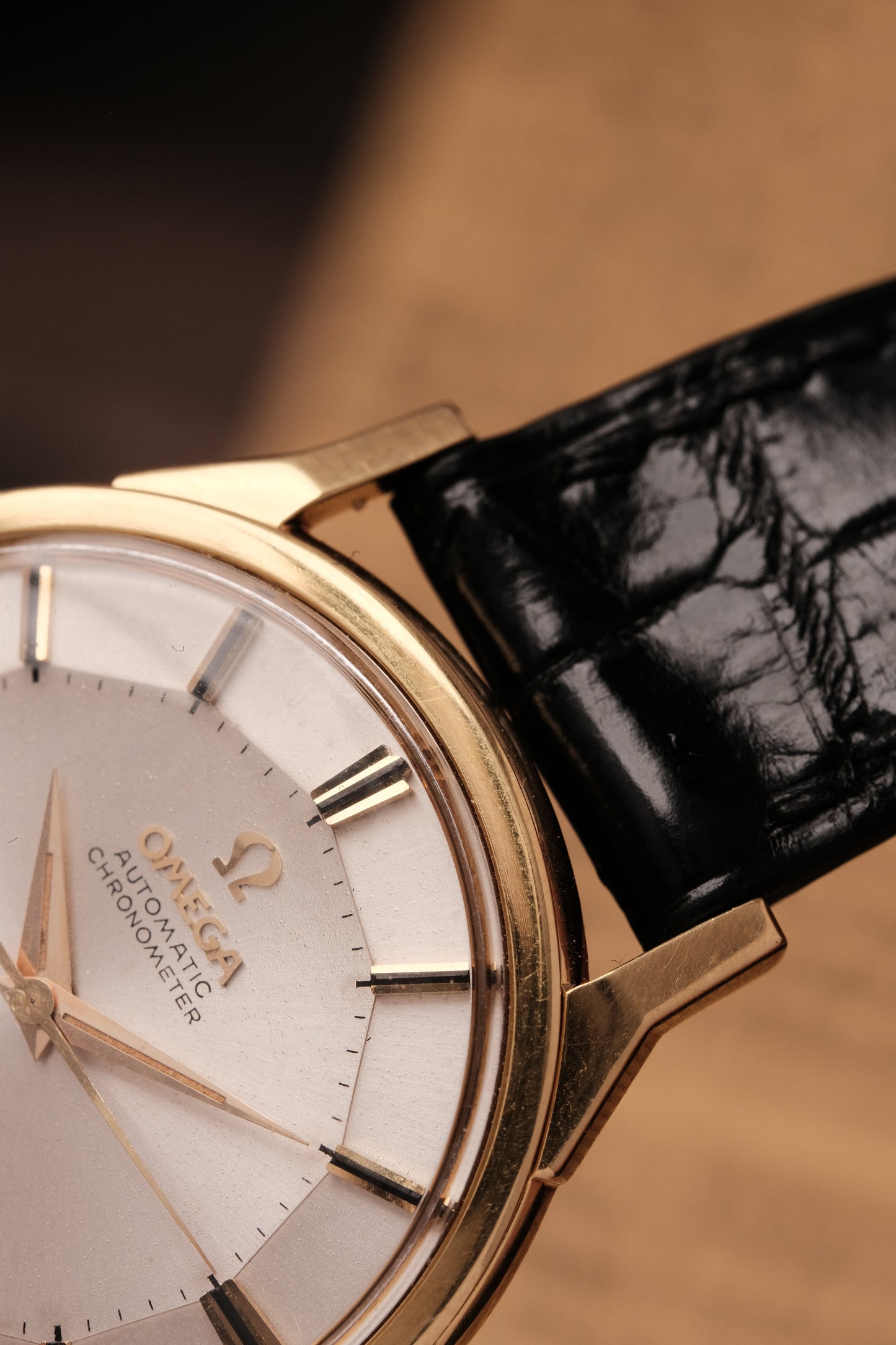 1962 18k Solid Gold 167.005 OMEGA CONSTELLATION PIE PAN DOG LEG White Dial AUTOMATIC CHRONOMETER